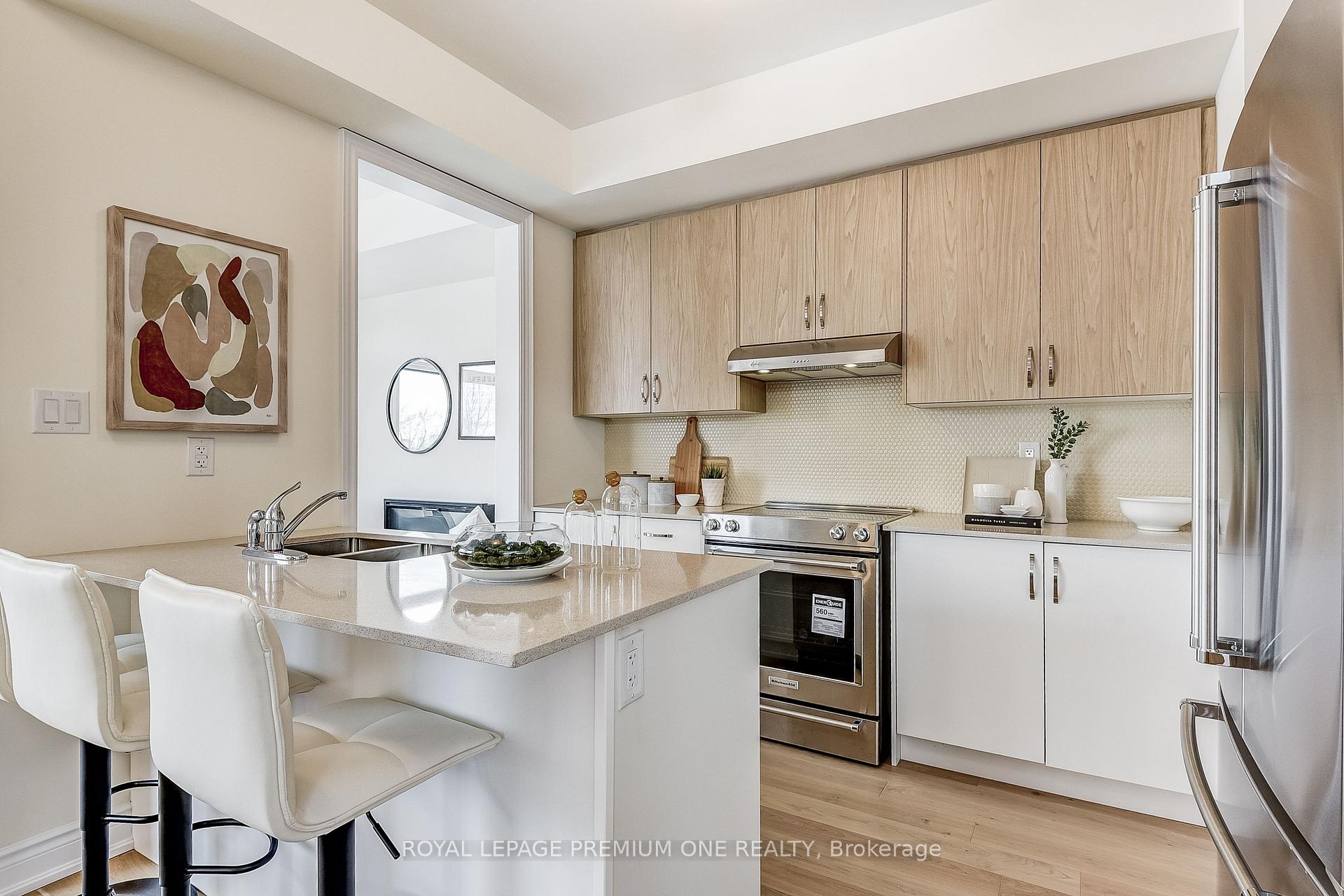 Photo 13 of 36 Thule Street N, Vaughan, Vellore Village — HOMEH