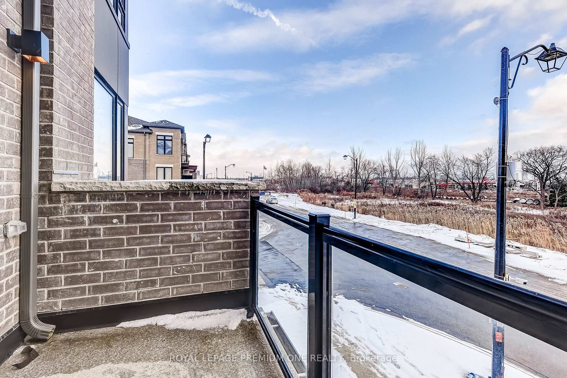 Photo 28 of 36 Thule Street N, Vaughan, Vellore Village — HOMEH