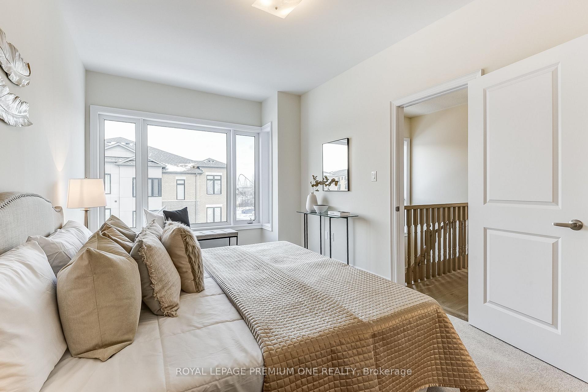 Photo 32 of 36 Thule Street N, Vaughan, Vellore Village — HOMEH