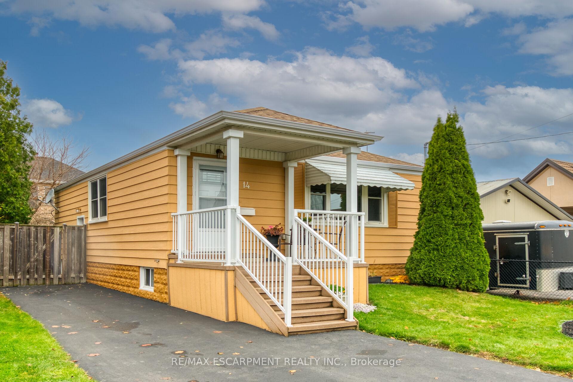 Photo 1 of 14 Walter Avenue S, Hamilton, Normanhurst — HOMEH
