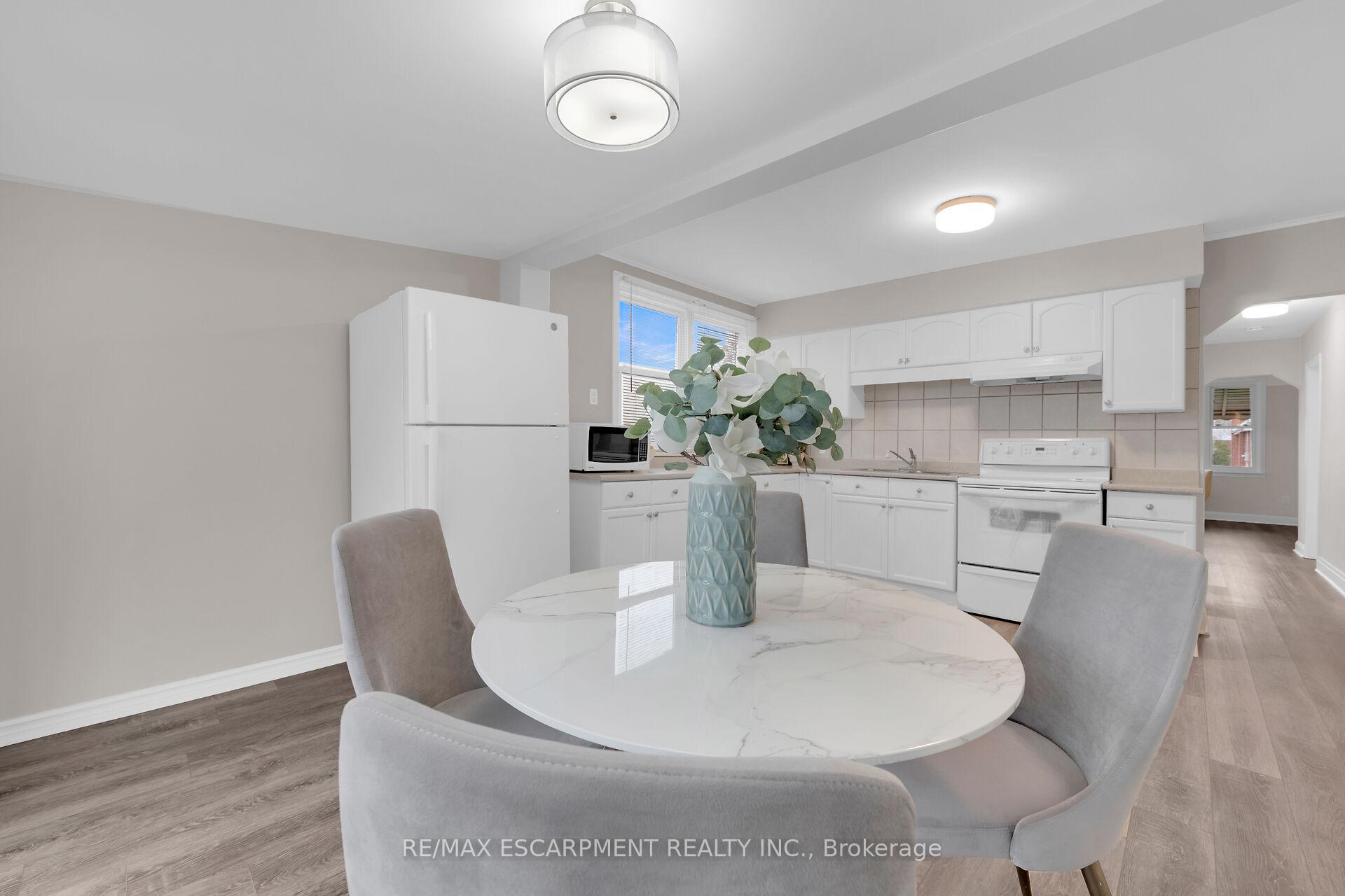 Photo 9 of 14 Walter Avenue S, Hamilton, Normanhurst — HOMEH