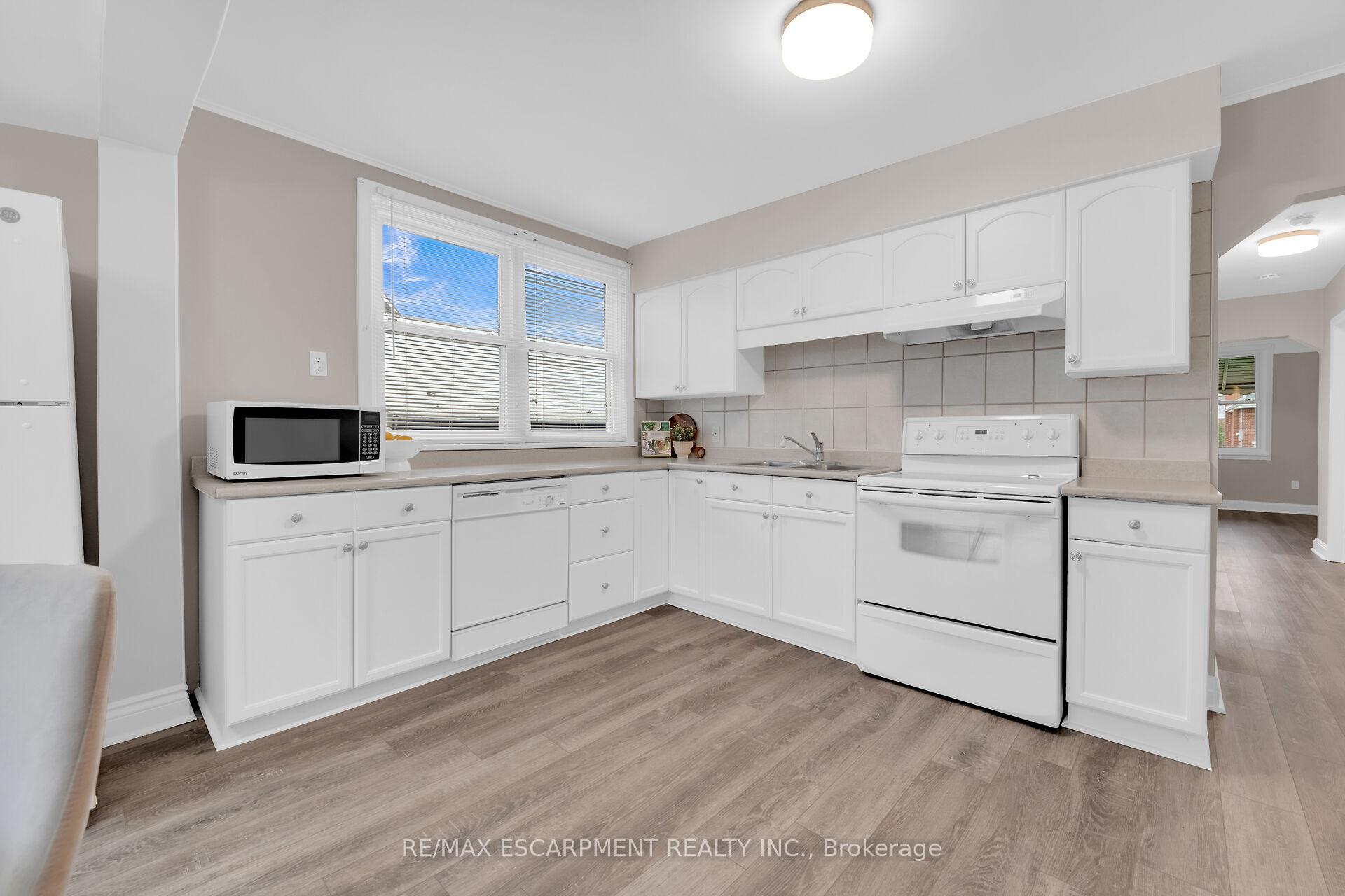 Photo 11 of 14 Walter Avenue S, Hamilton, Normanhurst — HOMEH
