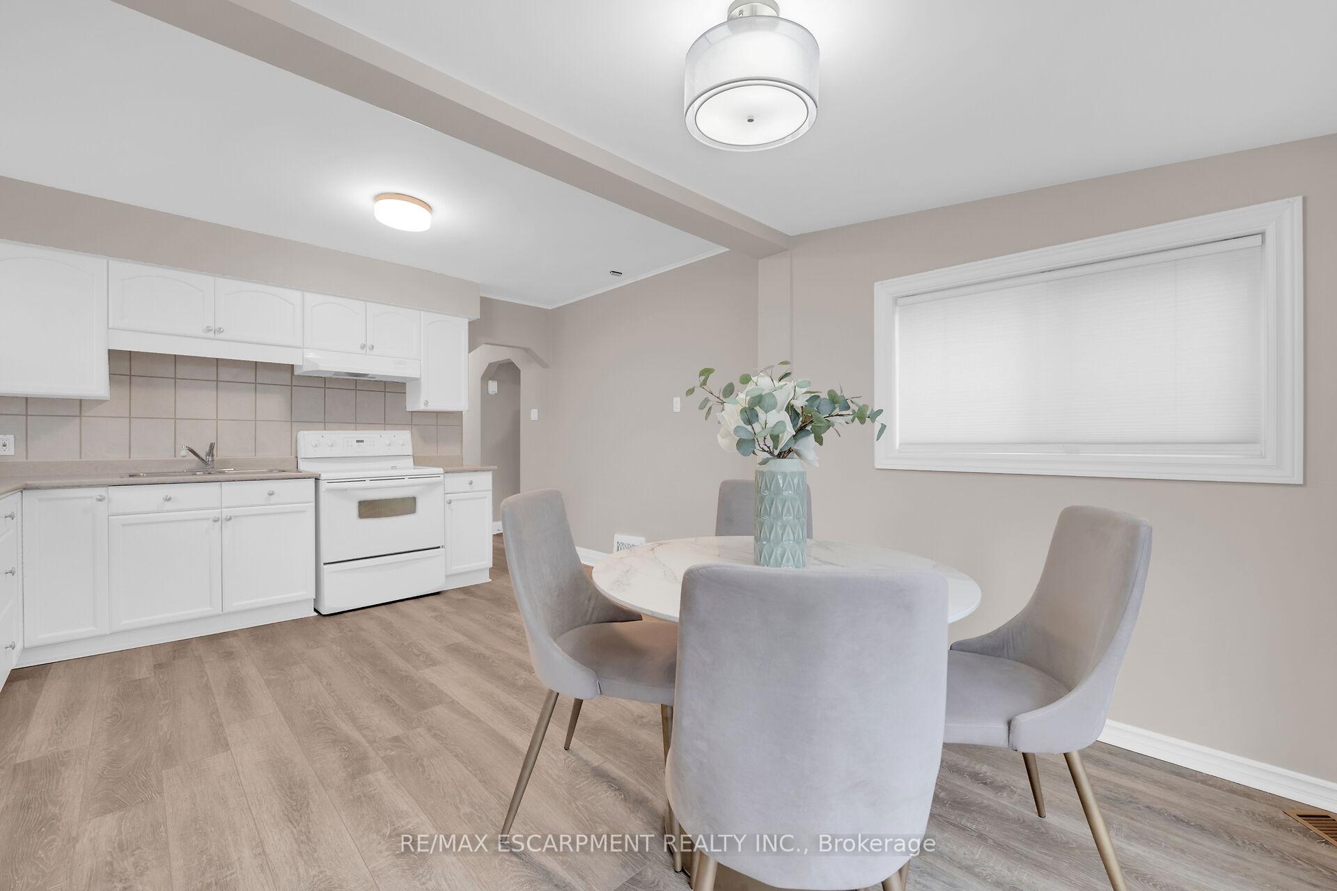 Photo 15 of 14 Walter Avenue S, Hamilton, Normanhurst — HOMEH