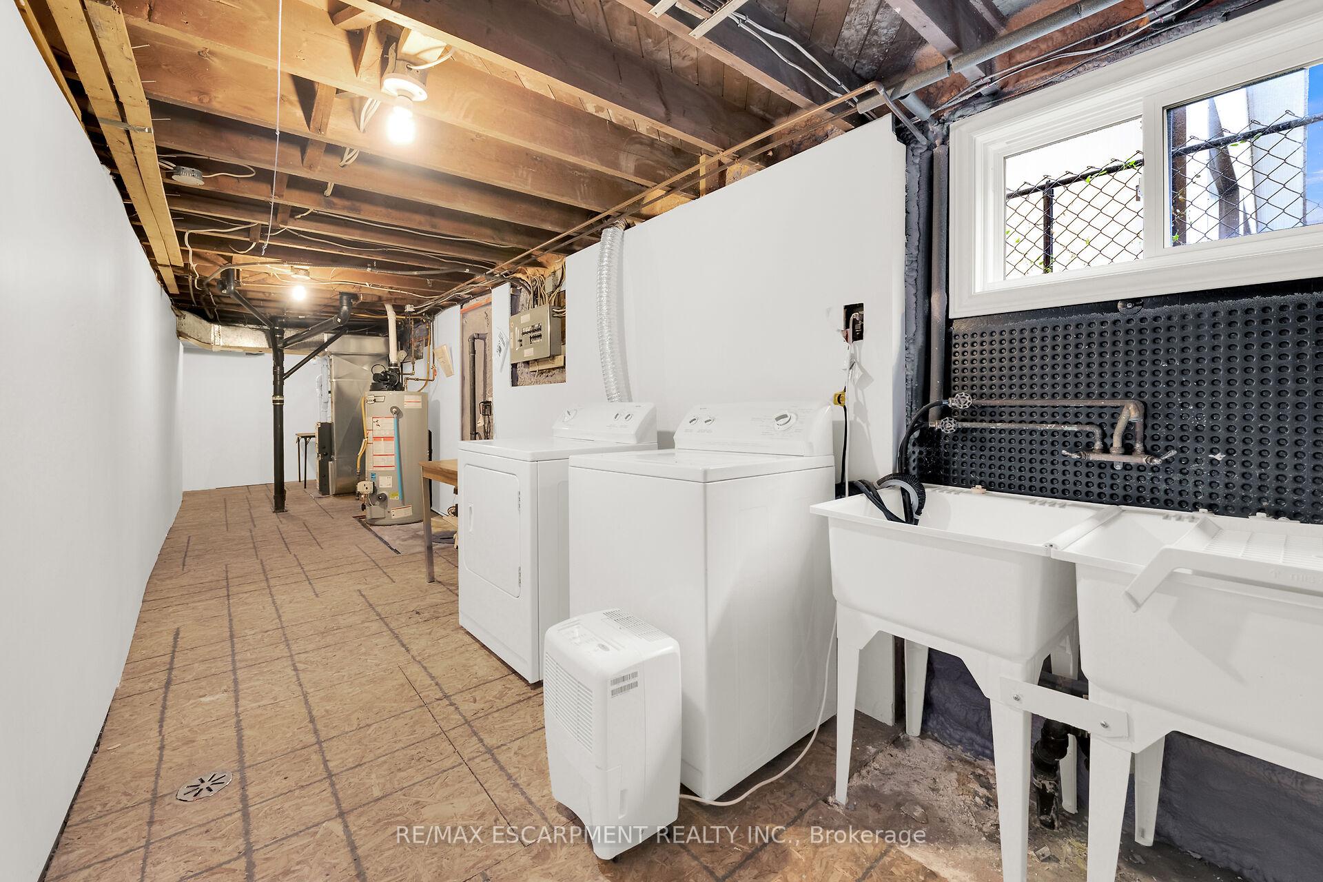 Photo 28 of 14 Walter Avenue S, Hamilton, Normanhurst — HOMEH