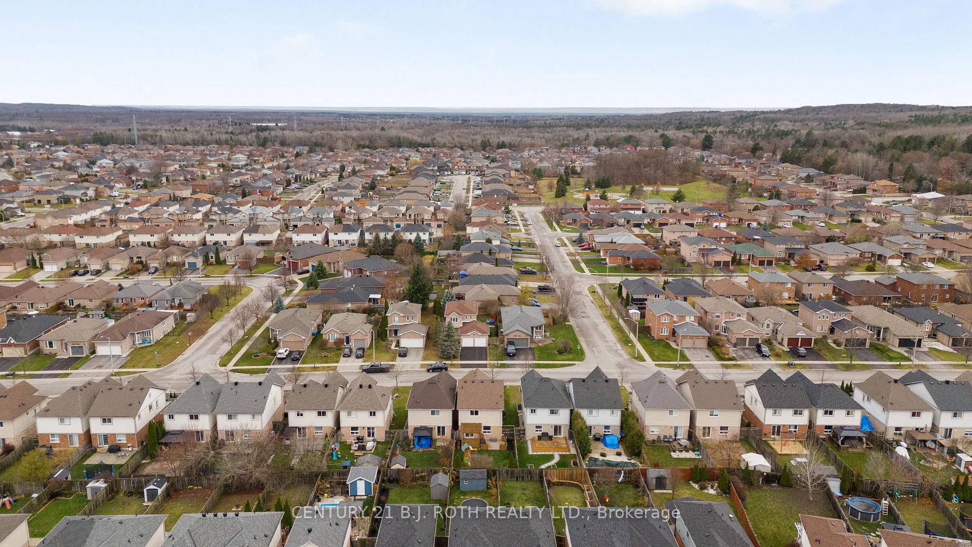 Photo 33 of 83 Bird Street, Barrie, Edgehill Drive — HOMEH