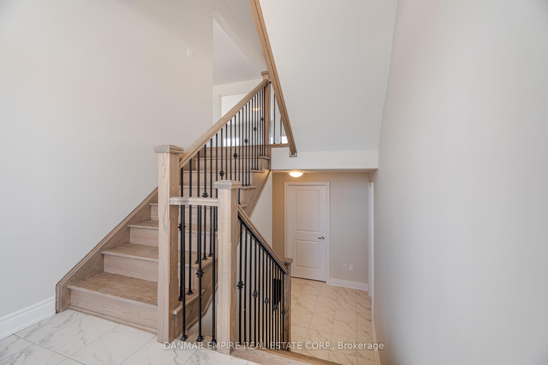 Photo 23 of 2226 Greg Gemmel Way, Innisfil, Churchill — HOMEH
