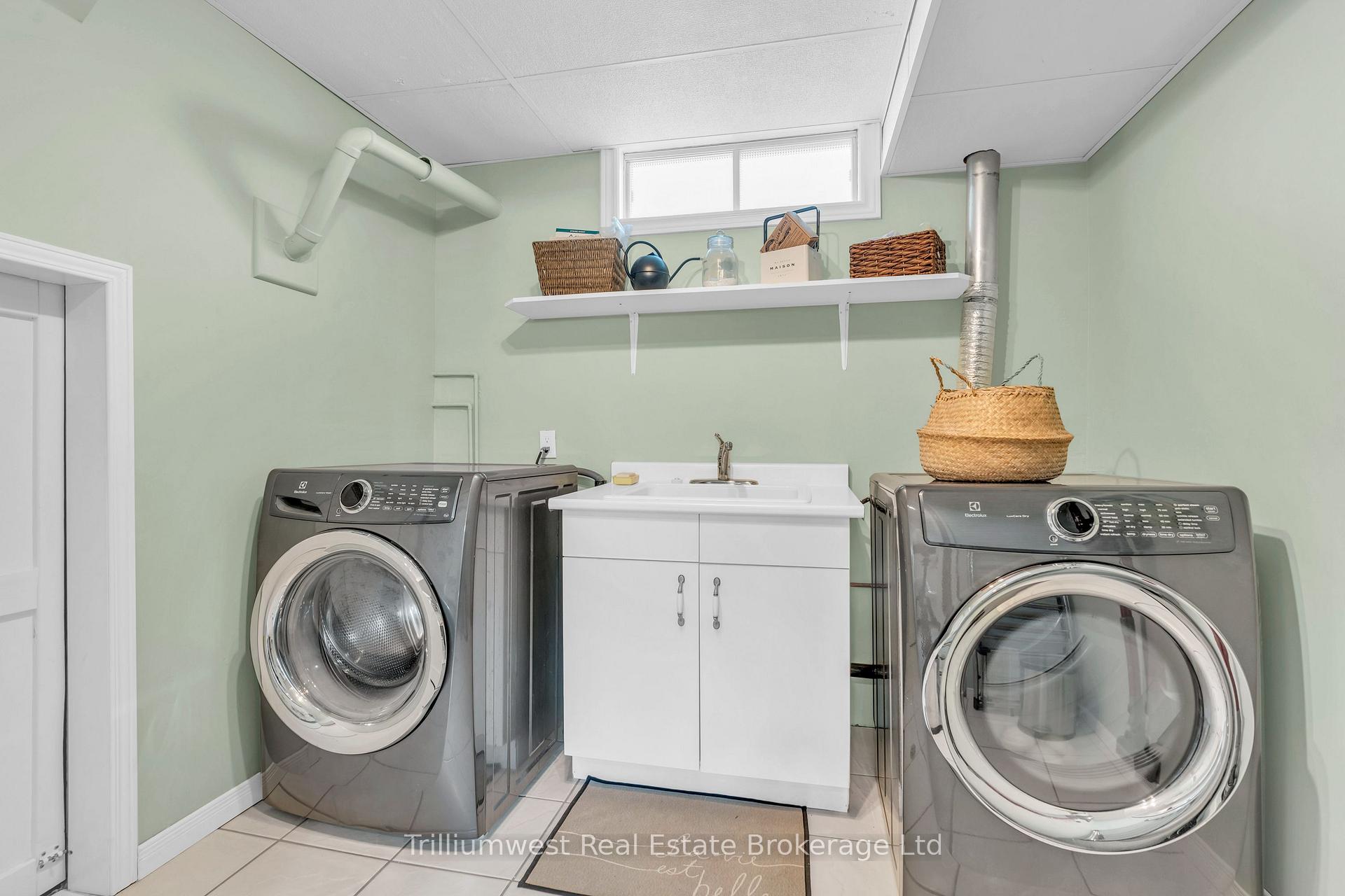 Photo 26 of 5 Schuurman Court, Guelph, Kortright West — HOMEH