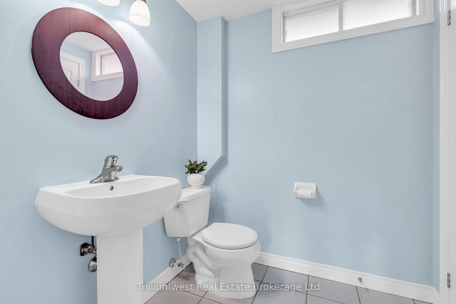 Photo 16 of 5 Schuurman Court, Guelph, Kortright West — HOMEH