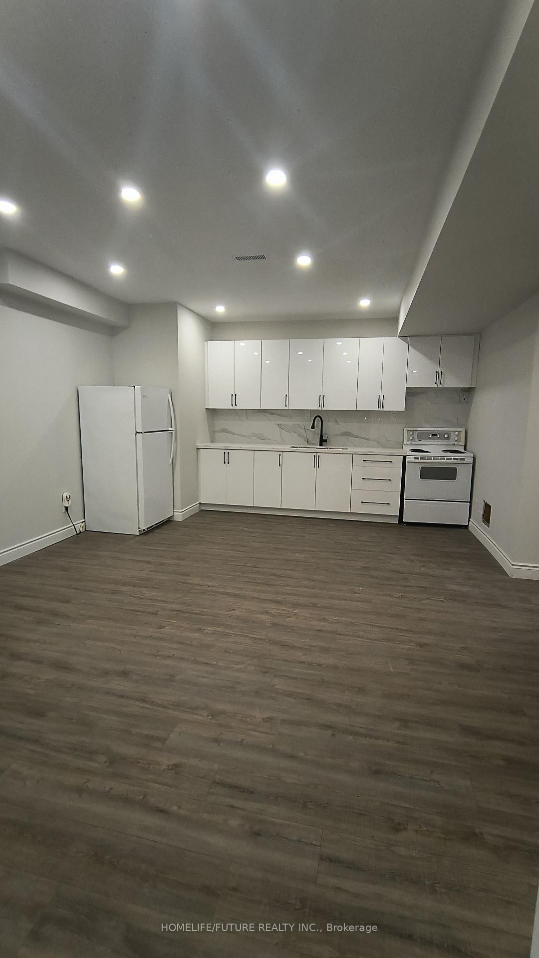 Photo 9 of 4572 14th Avenue, Markham, Milliken Mills East — HOMEH