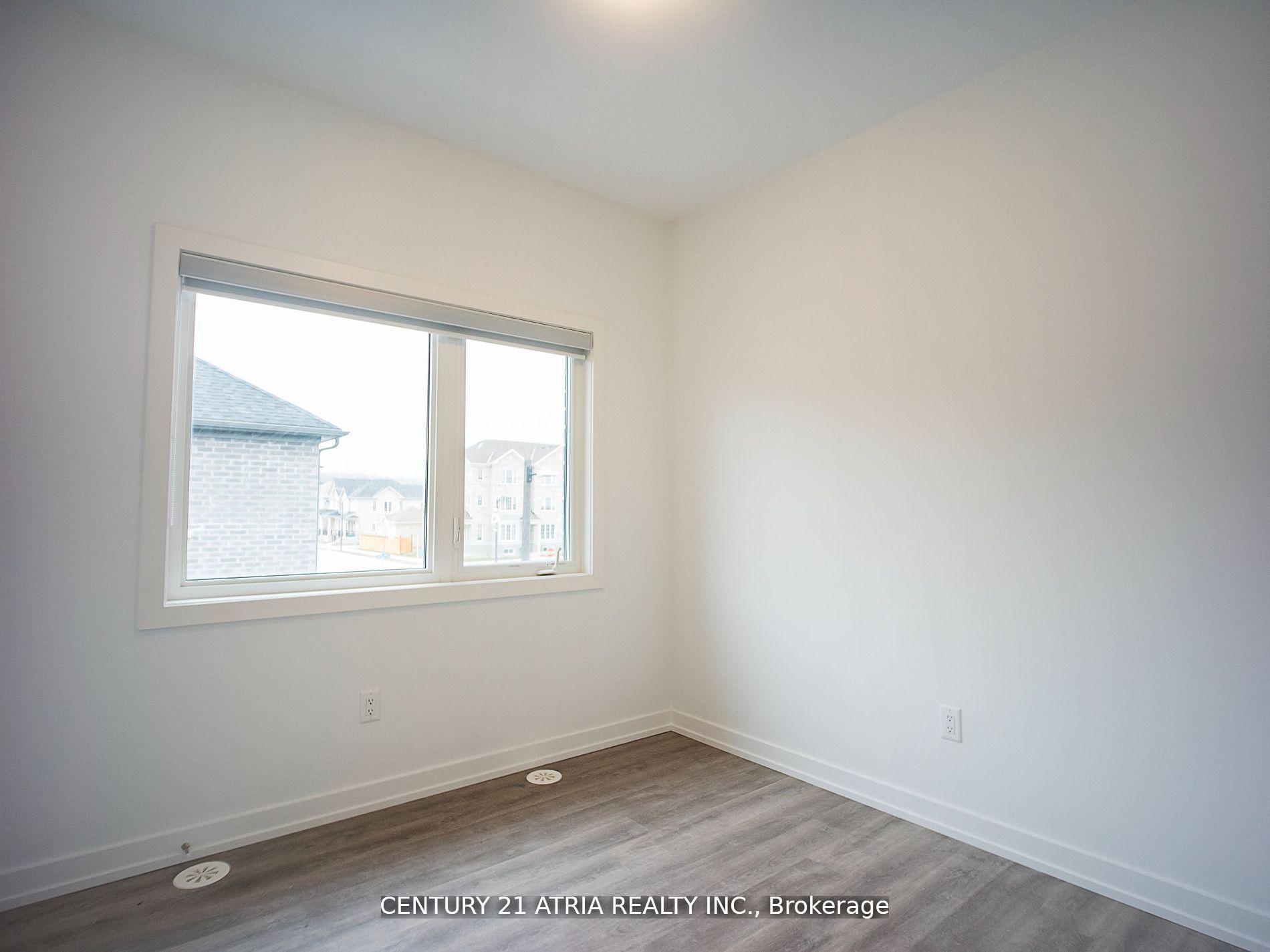 Photo 4 of Unit CoachHouse, 1 Sugarberry Avenue, Markham, Cornell — HOMEH