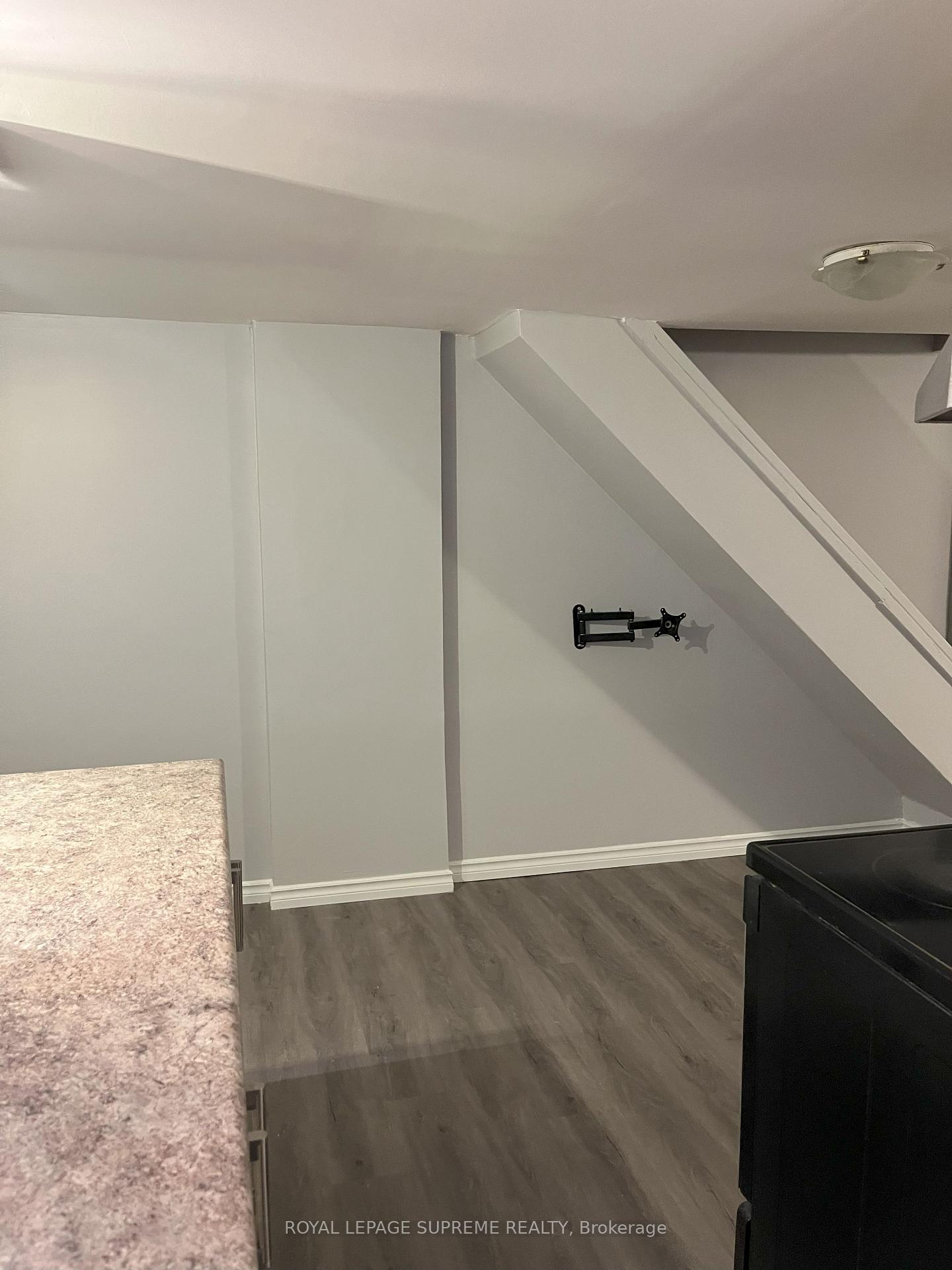 Photo 2 of Unit Bsmnt, 46 Jesmond Avenue, Toronto, Oakwood Village — HOMEH