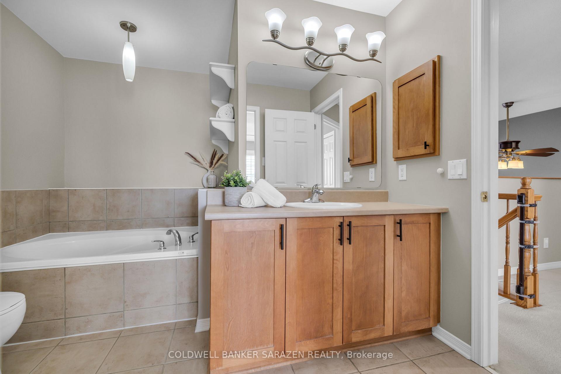 Photo 23 of 106 Gladeview Private, Ottawa, Upper Hunt Club — HOMEH