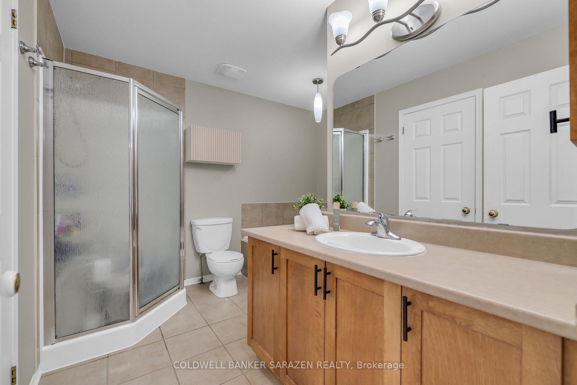 Photo 24 of 106 Gladeview Private, Ottawa, Upper Hunt Club — HOMEH