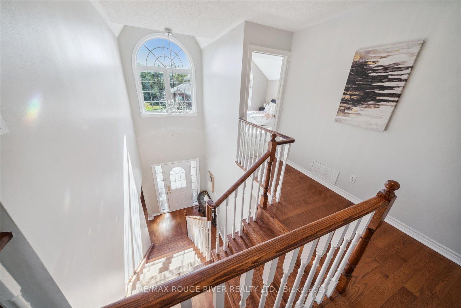 Photo 19 of 14 Selleck Lane, Oshawa, Samac — HOMEH