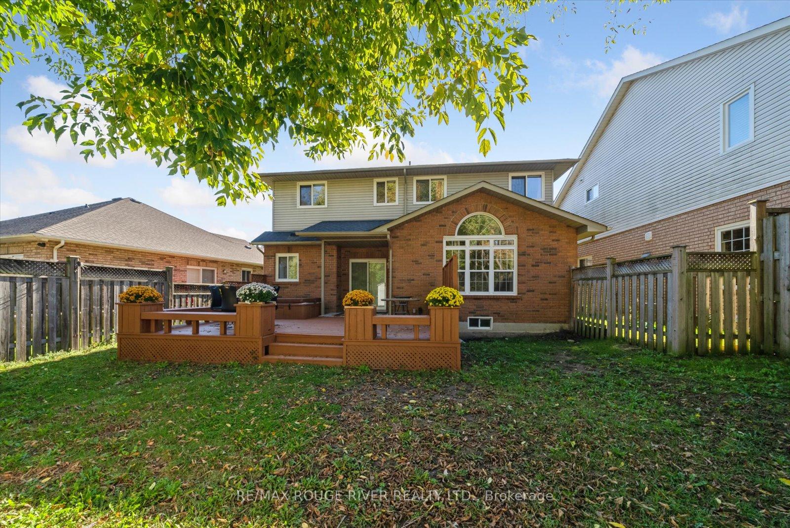 Photo 21 of 14 Selleck Lane, Oshawa, Samac — HOMEH
