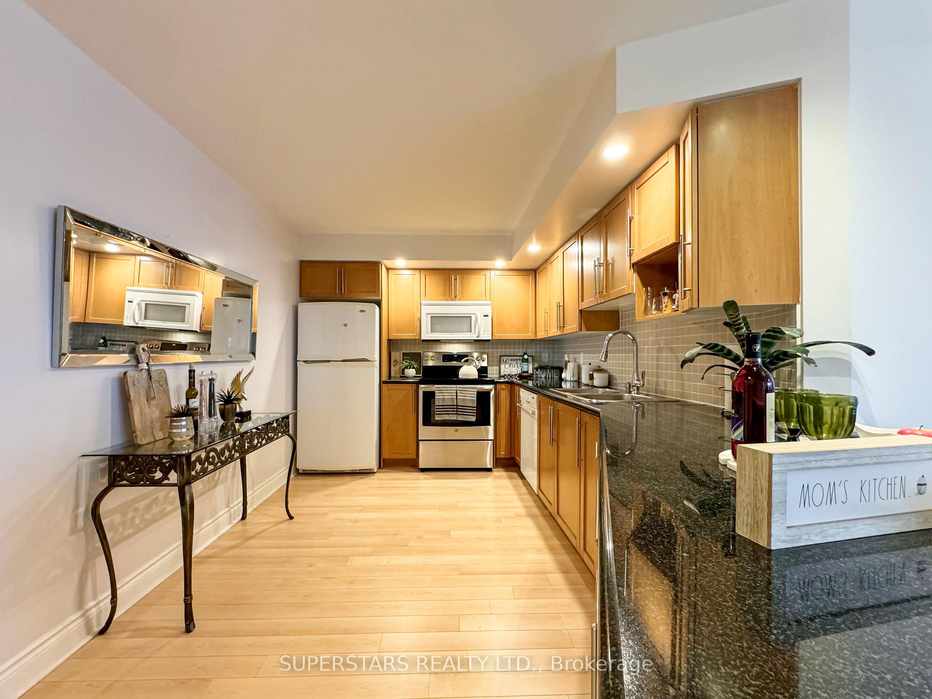 Photo 6 of Unit 1063, 23 Cox Boulevard, Markham, Unionville — HOMEH