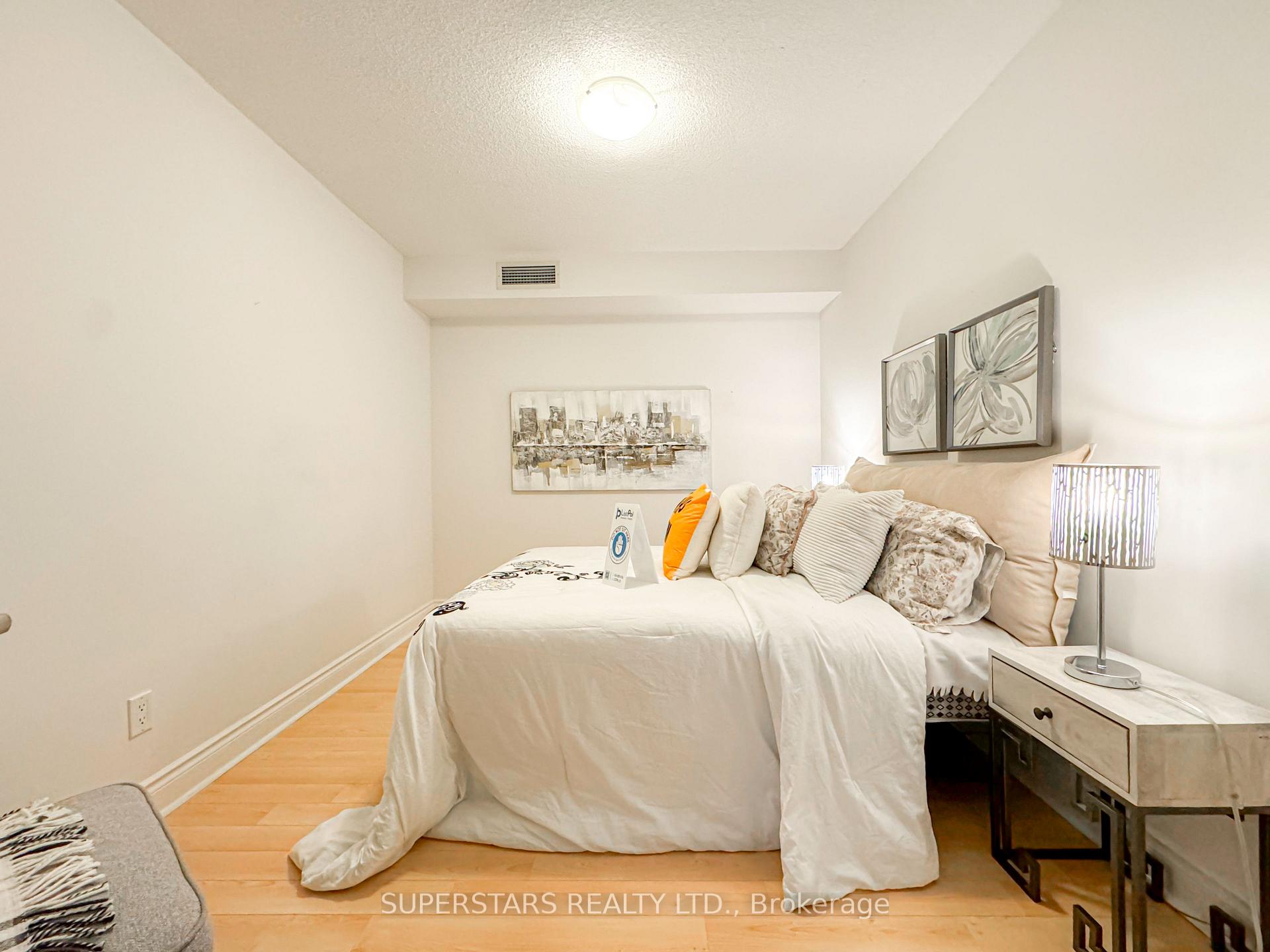 Photo 14 of Unit 1063, 23 Cox Boulevard, Markham, Unionville — HOMEH