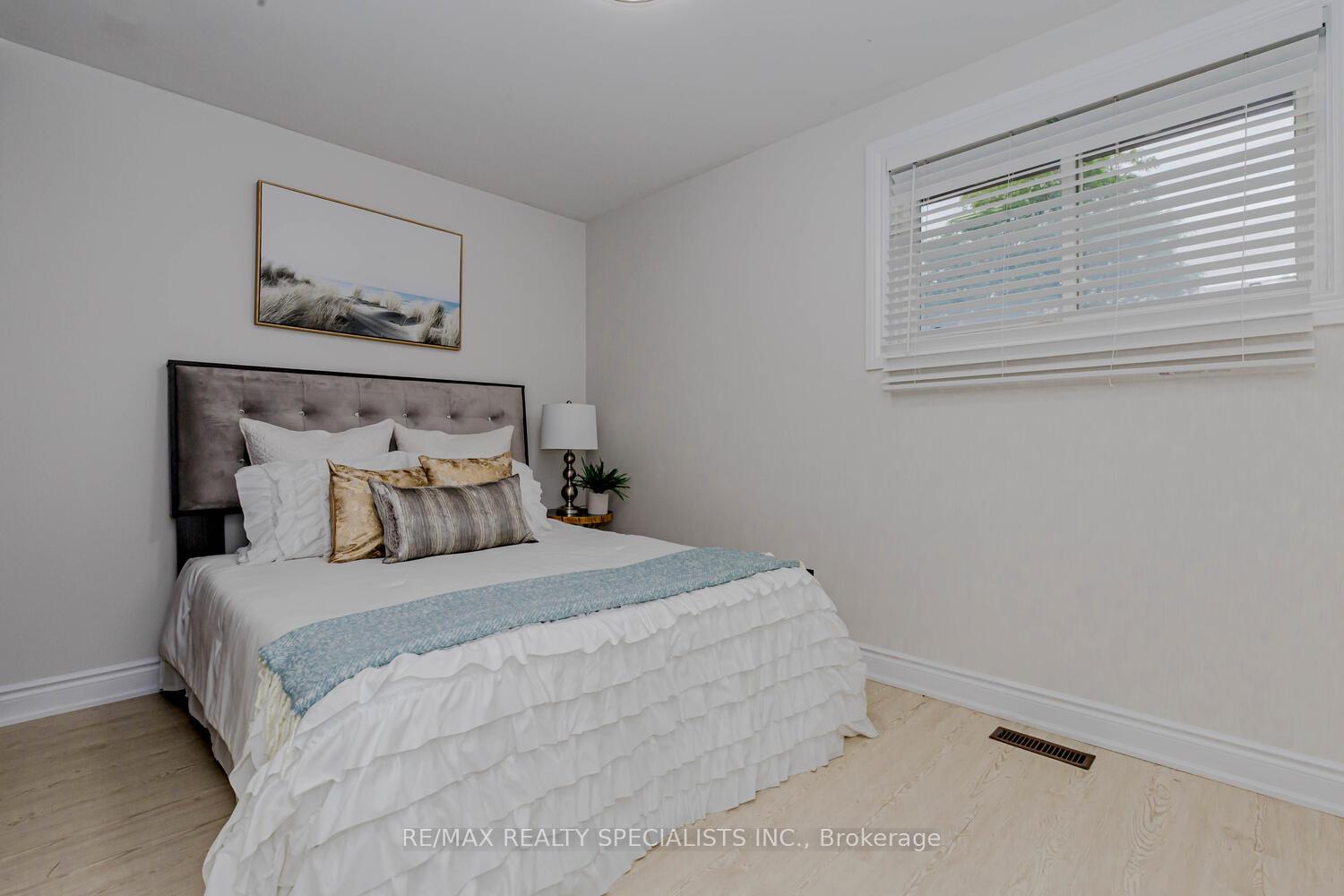 Photo 10 of 39 Seaborn (Upper) Road, Brampton, Madoc — HOMEH