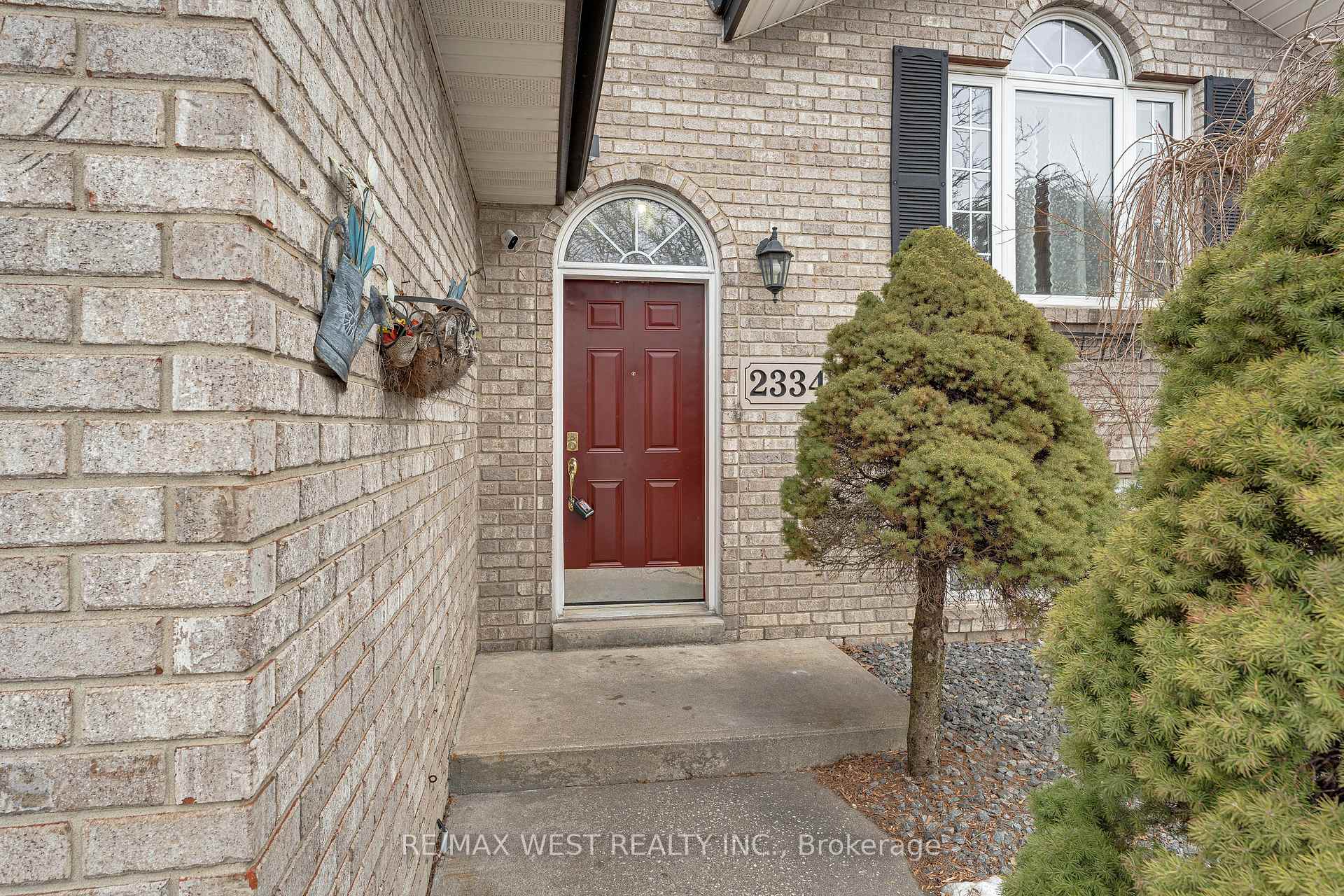 Photo 12 of 2334 California Avenue, Windsor — HOMEH