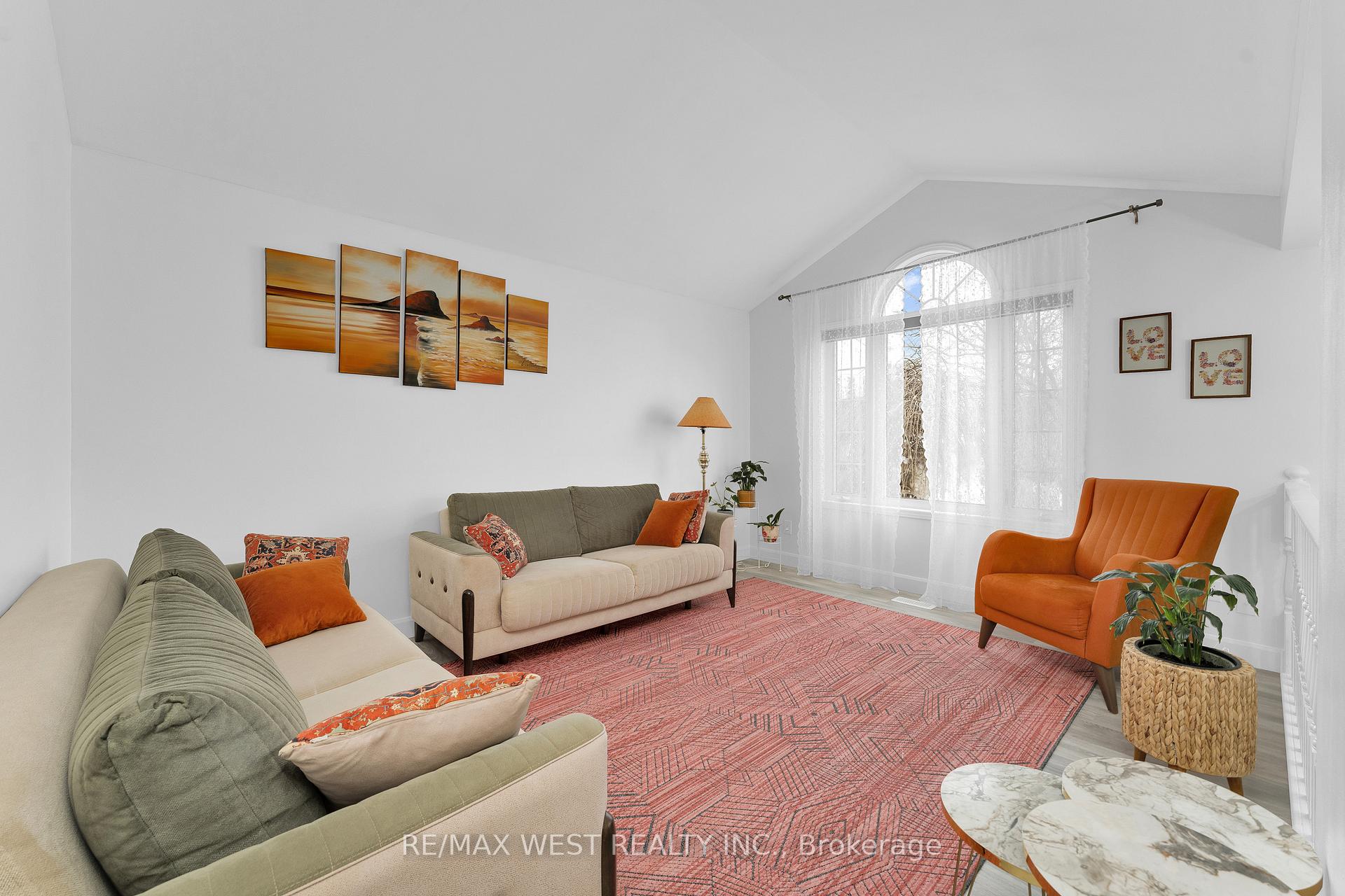 Photo 4 of 2334 California Avenue, Windsor — HOMEH