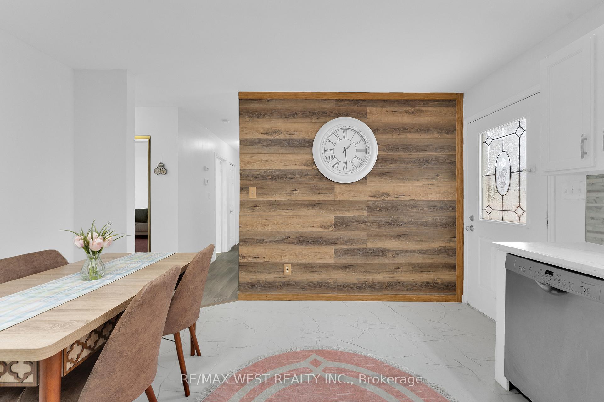 Photo 3 of 2334 California Avenue, Windsor — HOMEH