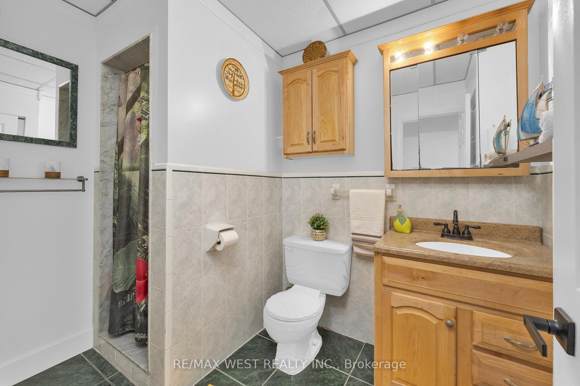 Photo 22 of 2334 California Avenue, Windsor — HOMEH