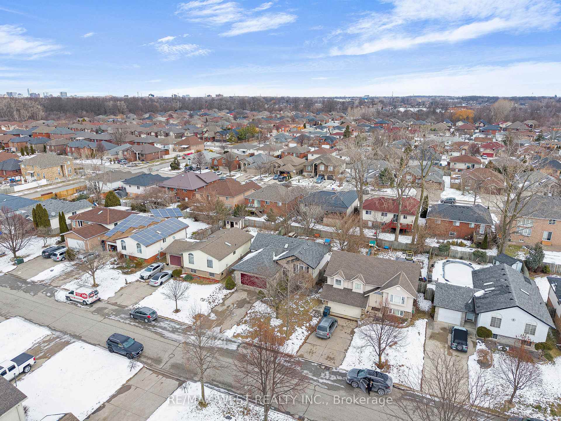 Photo 7 of 2334 California Avenue, Windsor — HOMEH