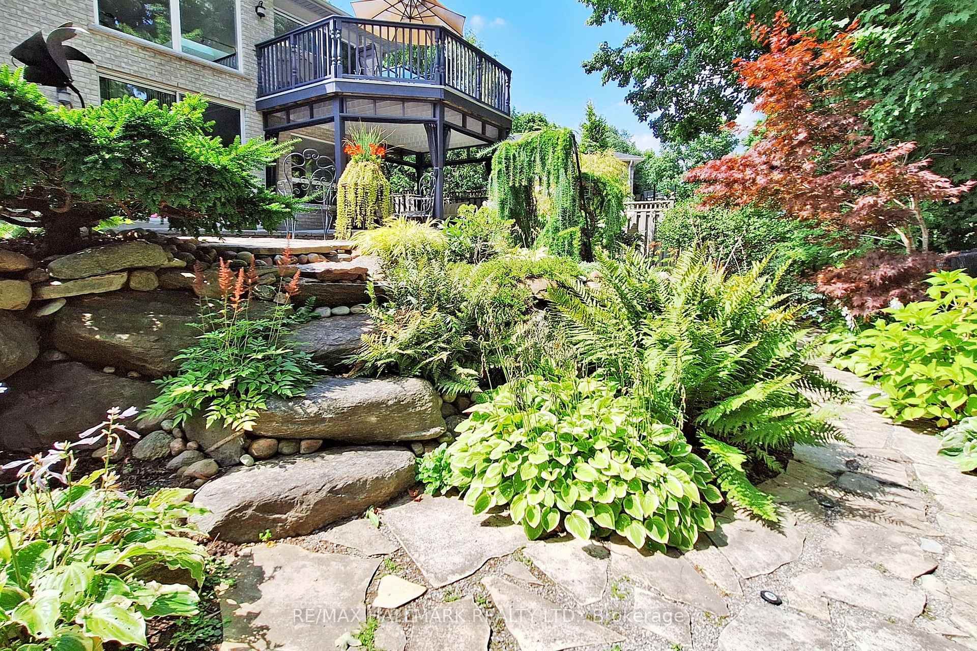 Photo 22 of 86 Osprey Ridge Road, Barrie, Little Lake — HOMEH