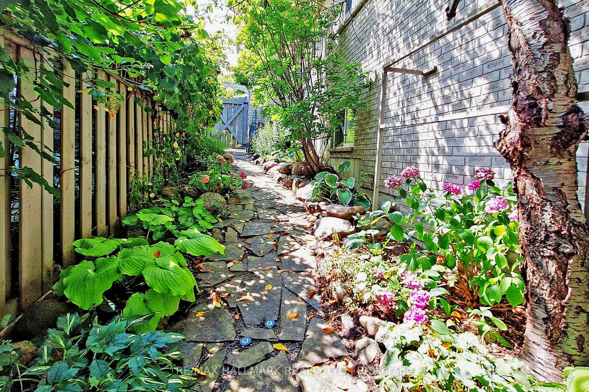 Photo 39 of 86 Osprey Ridge Road, Barrie, Little Lake — HOMEH
