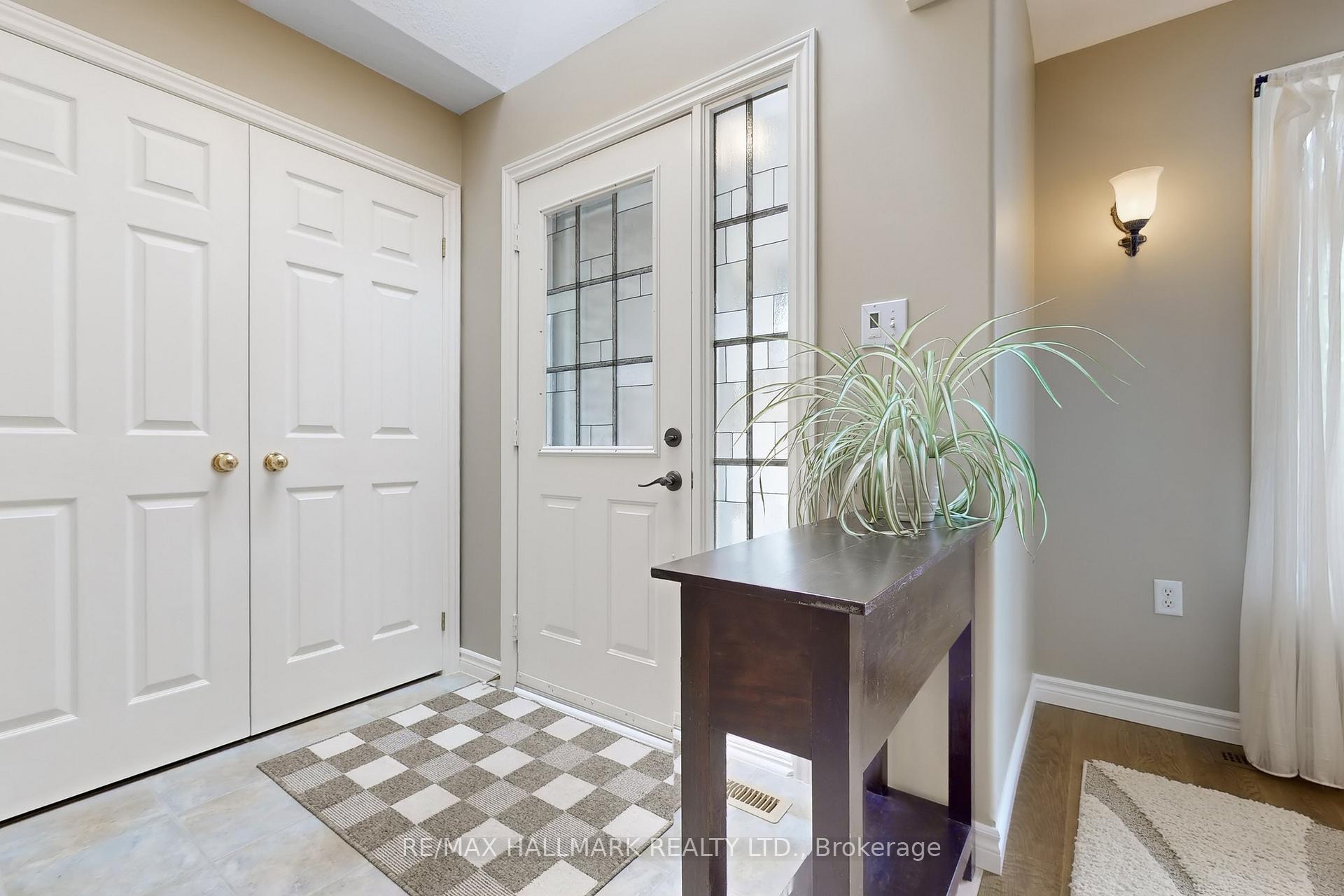 Photo 16 of 86 Osprey Ridge Road, Barrie, Little Lake — HOMEH