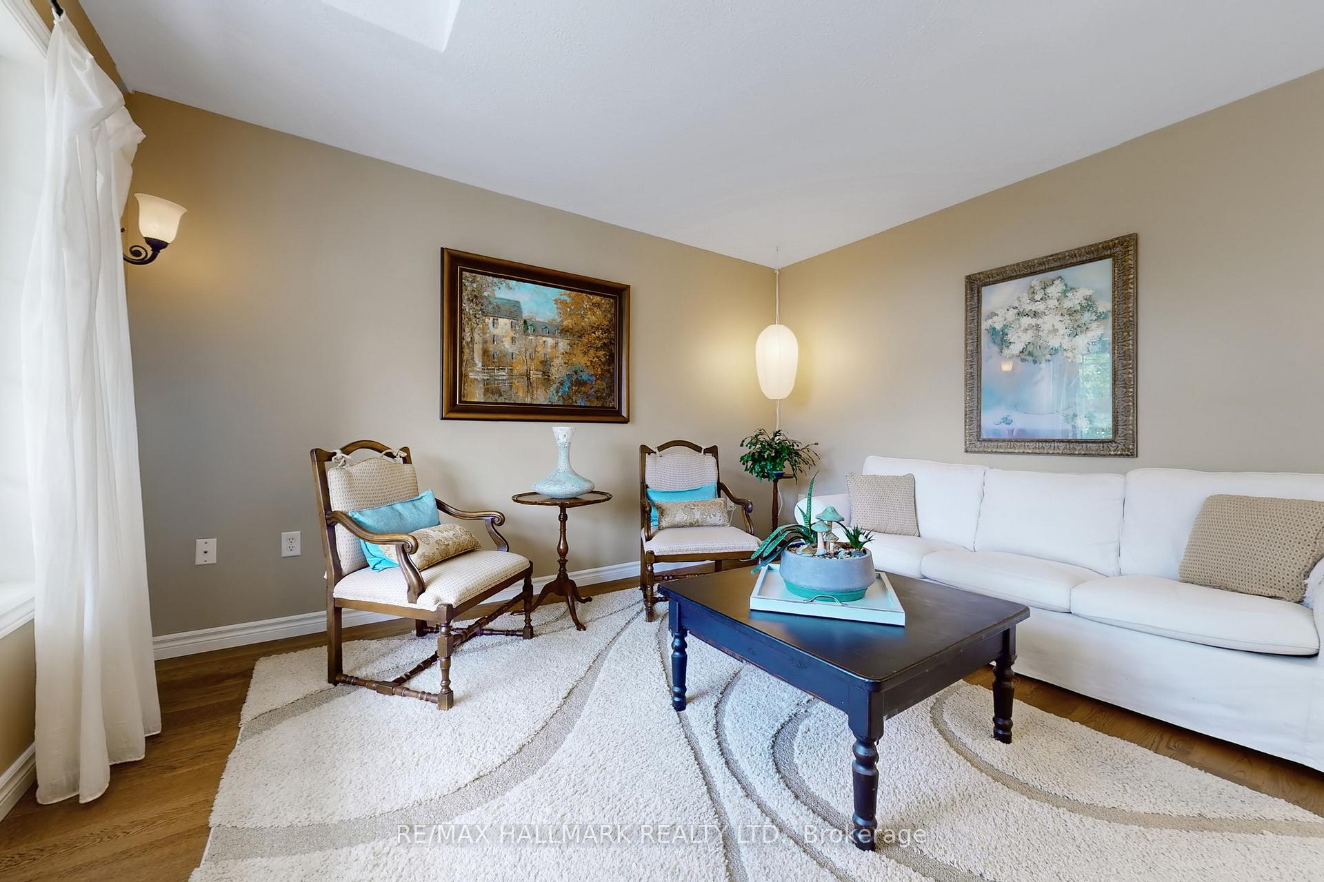 Photo 14 of 86 Osprey Ridge Road, Barrie, Little Lake — HOMEH