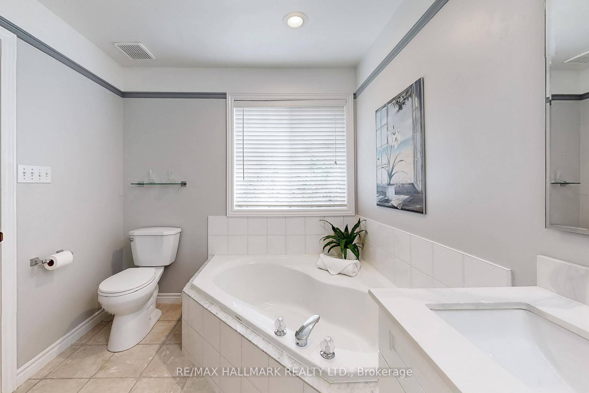 Photo 10 of 86 Osprey Ridge Road, Barrie, Little Lake — HOMEH