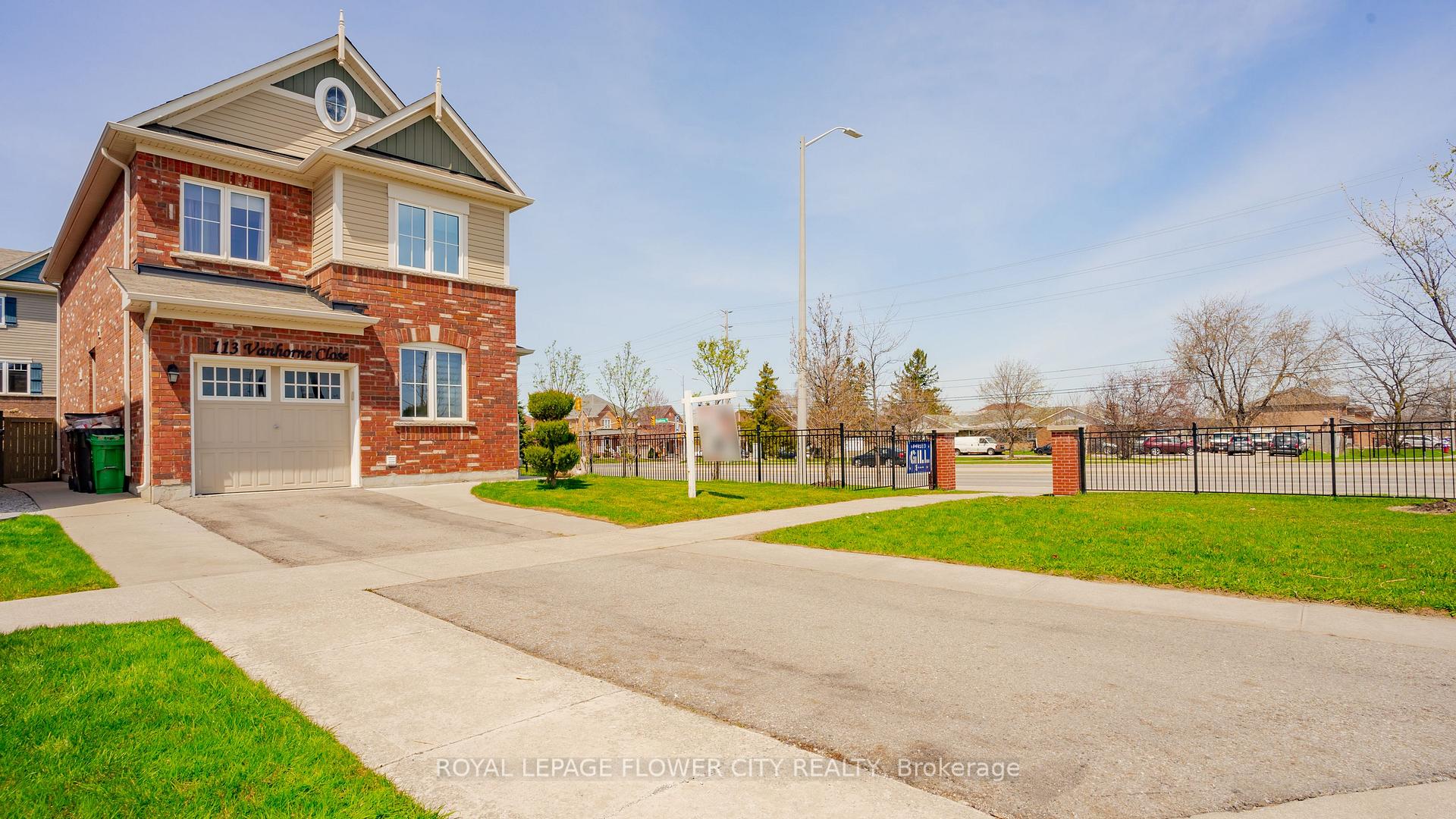 Photo 19 of 113 Vanhorne Close, Brampton, Northwest Brampton — HOMEH