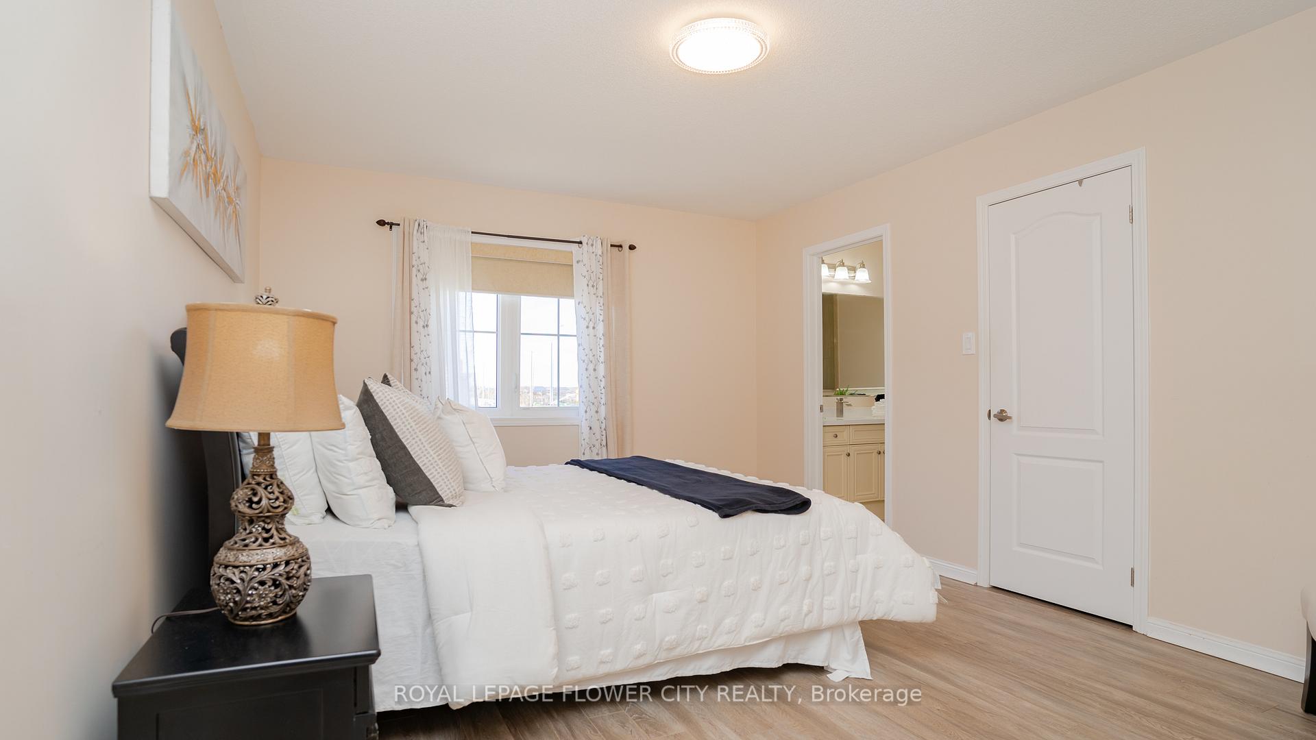 Photo 15 of 113 Vanhorne Close, Brampton, Northwest Brampton — HOMEH