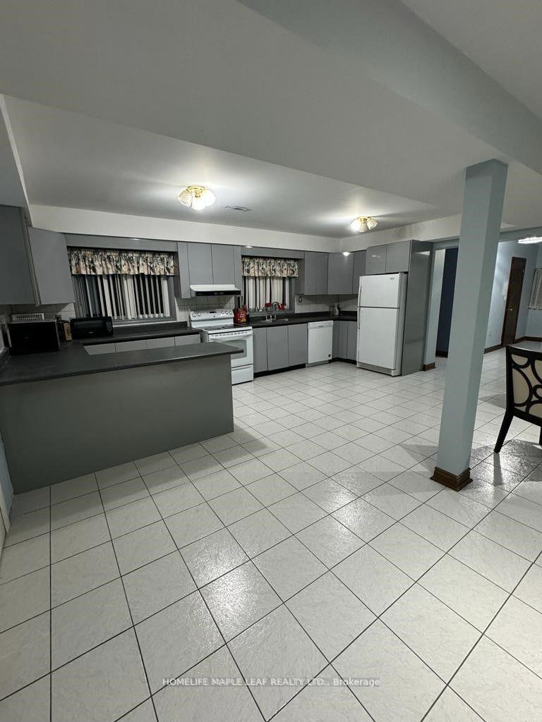 Photo 9 of Unit Bsmt, 8 Delray Court, Brampton, Toronto Gore Rural Estate — HOMEH