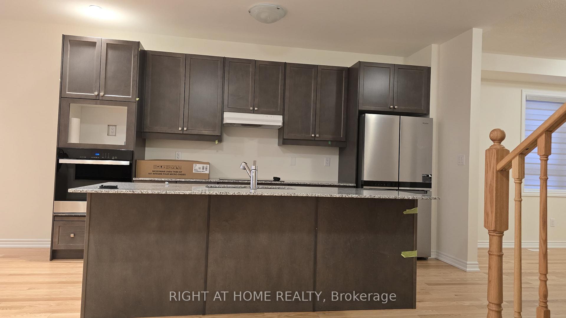 Photo 2 of 1191 Rexton Drive, Oshawa, Kedron — HOMEH