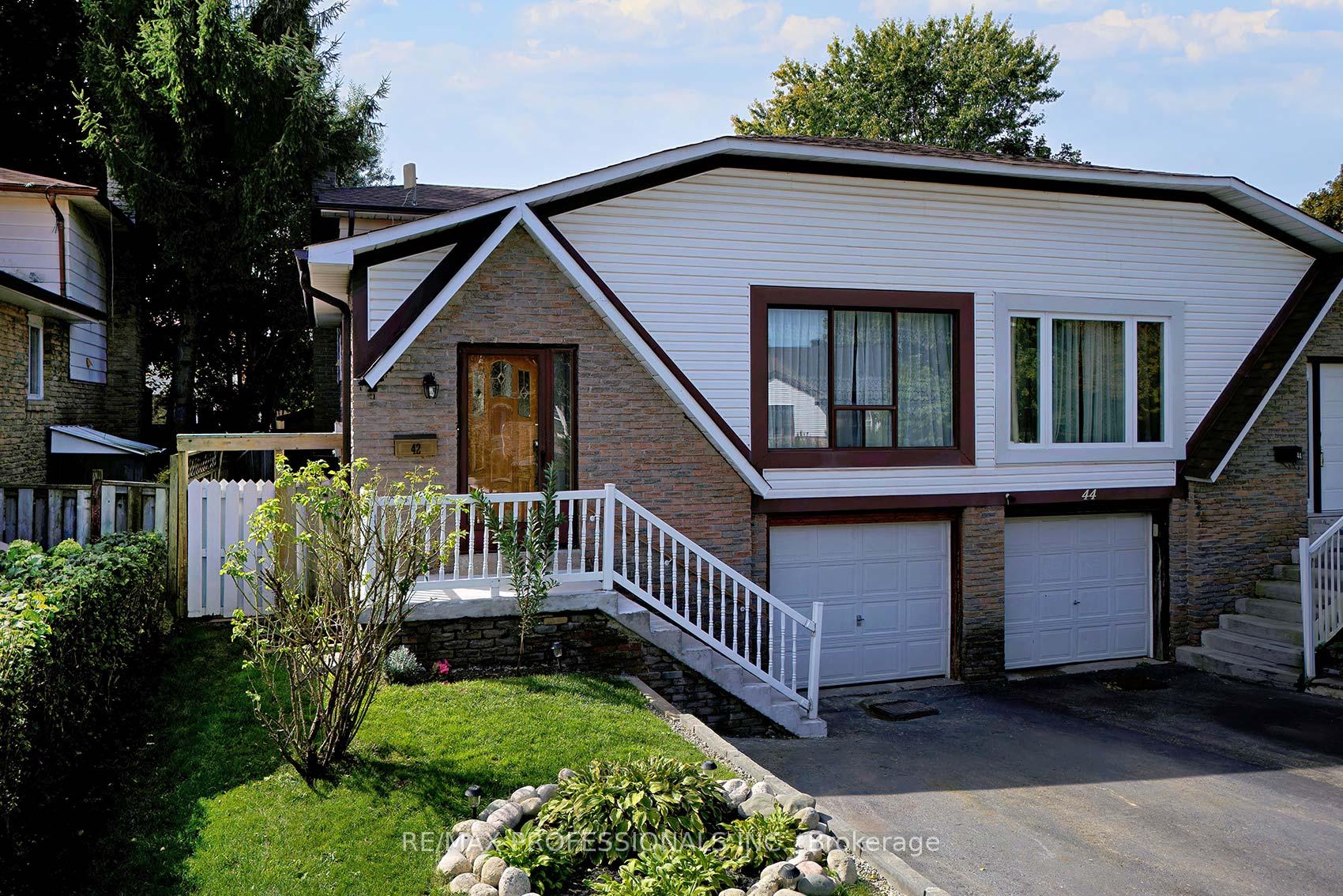 Photo 1 of 42 Nancy McCredie Drive, Brampton, Brampton West — HOMEH