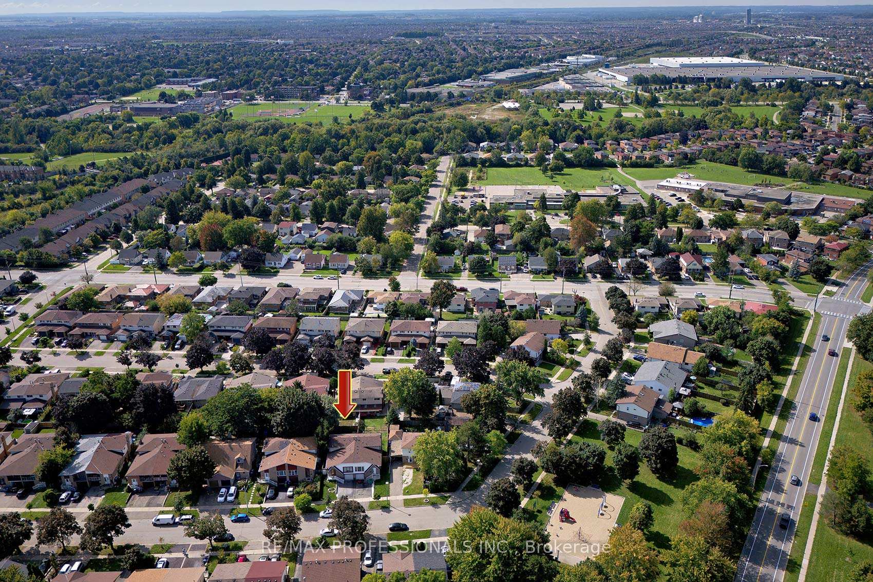 Photo 24 of 42 Nancy McCredie Drive, Brampton, Brampton West — HOMEH