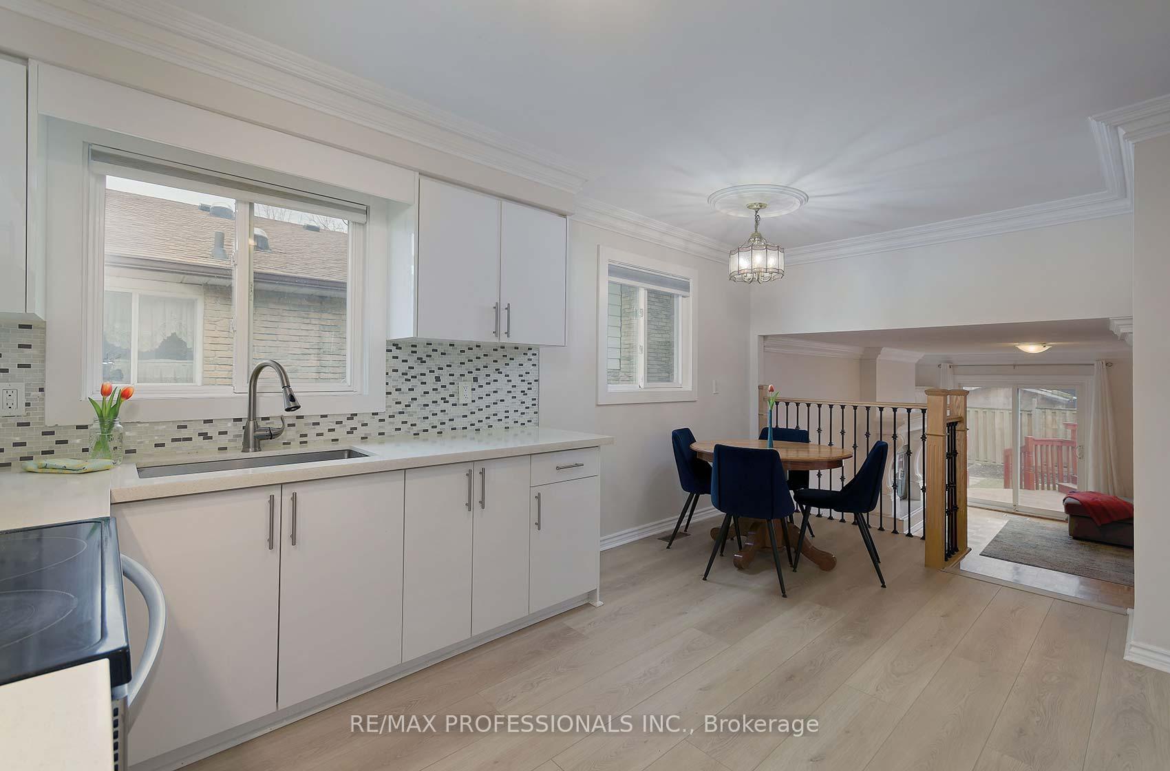 Photo 9 of 42 Nancy McCredie Drive, Brampton, Brampton West — HOMEH
