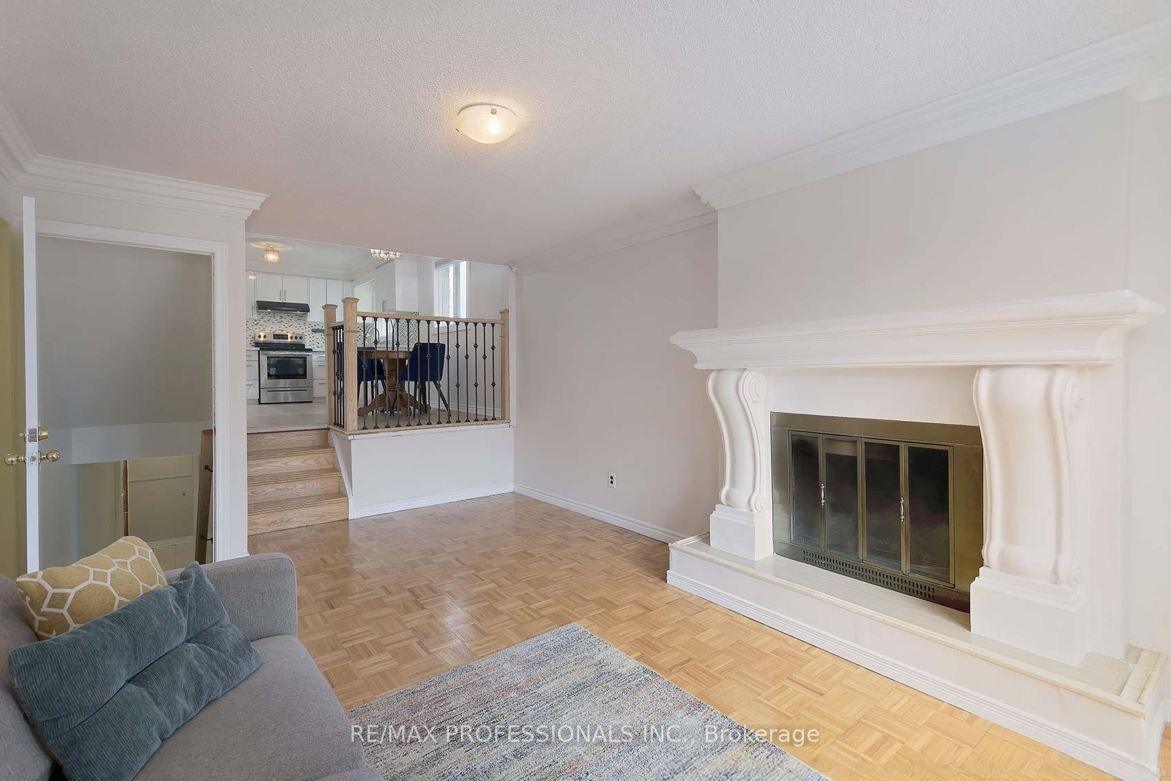 Photo 25 of 42 Nancy McCredie Drive, Brampton, Brampton West — HOMEH