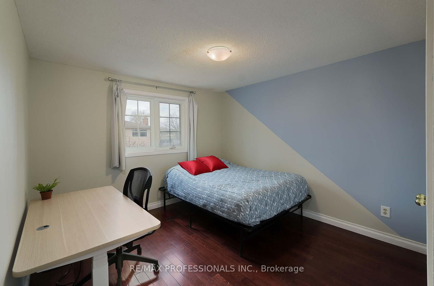 Photo 7 of 42 Nancy McCredie Drive, Brampton, Brampton West — HOMEH