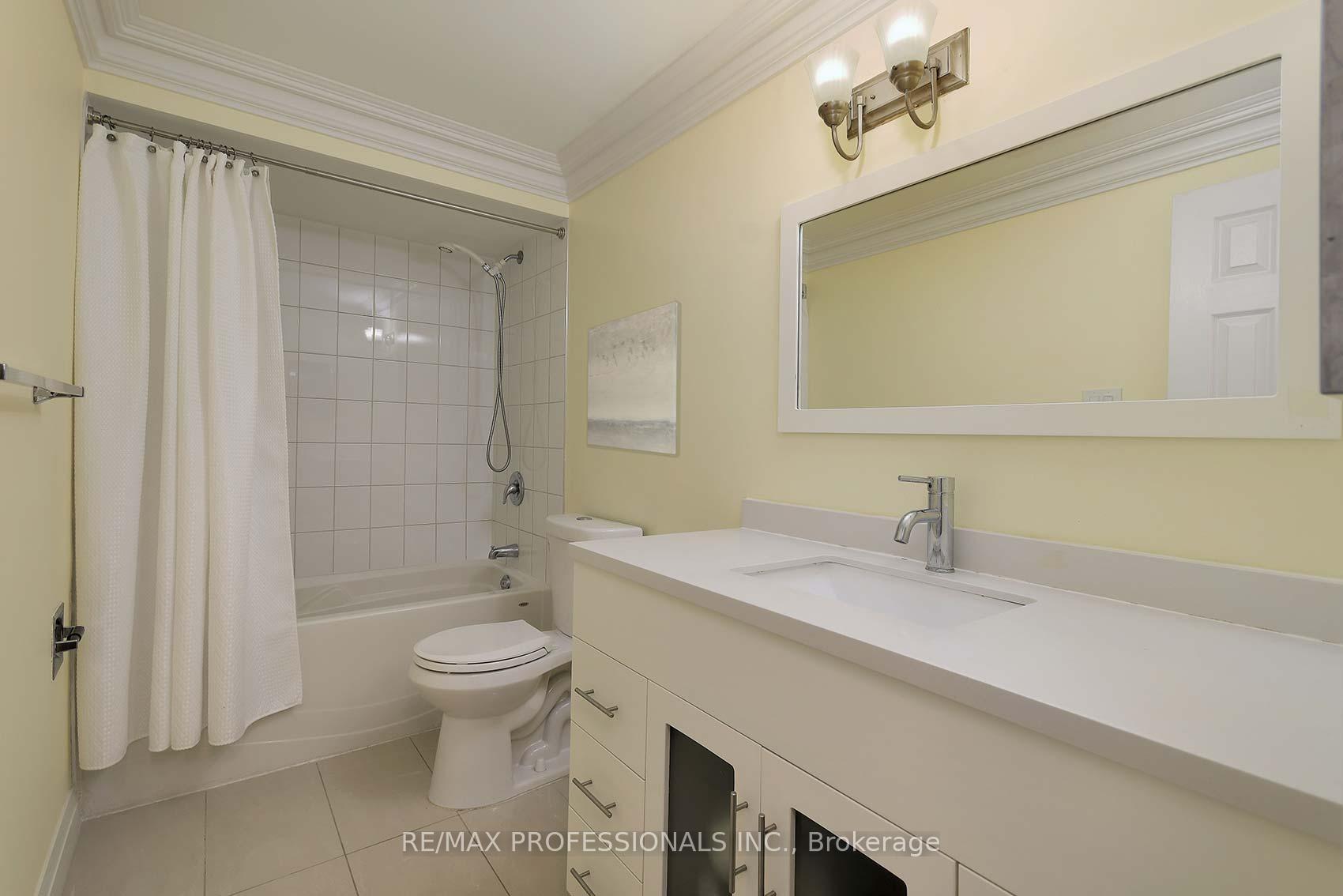 Photo 20 of 42 Nancy McCredie Drive, Brampton, Brampton West — HOMEH