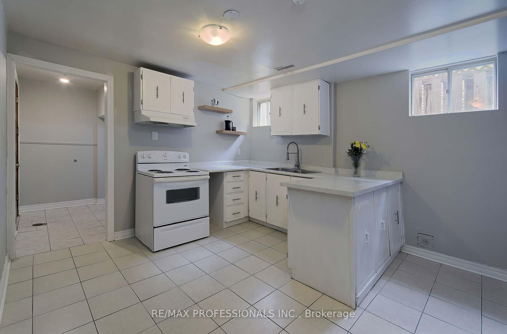 Photo 18 of 42 Nancy McCredie Drive, Brampton, Brampton West — HOMEH