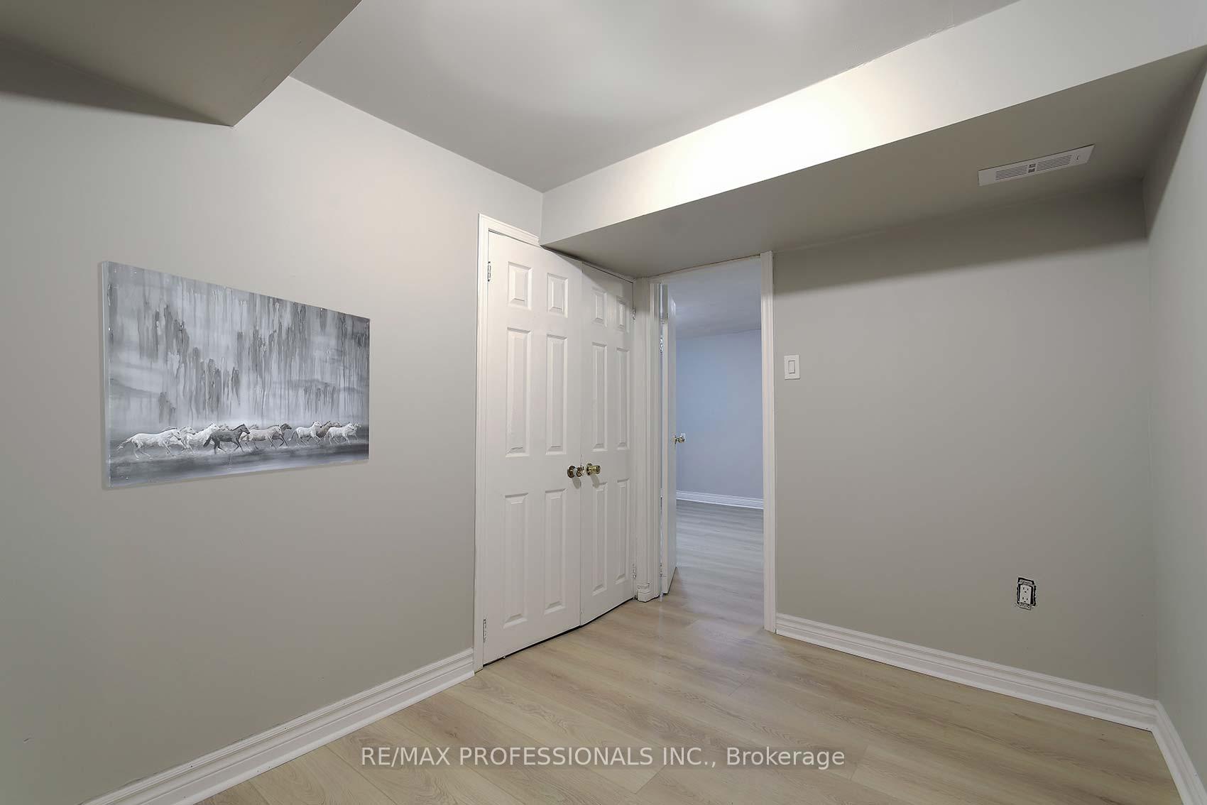 Photo 22 of 42 Nancy McCredie Drive, Brampton, Brampton West — HOMEH