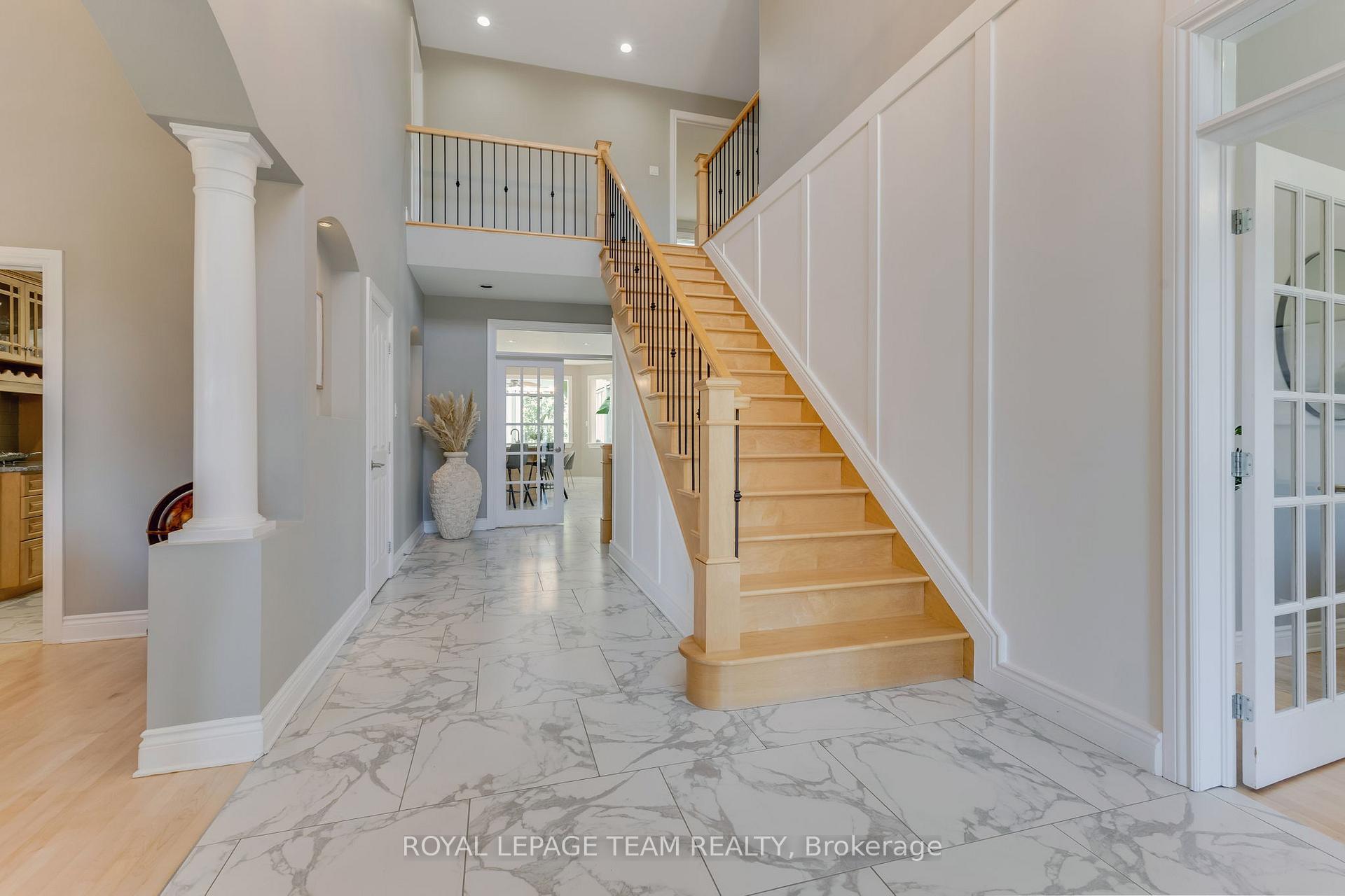 Photo 2 of 24 Cypress Garden, Ottawa, Stittsville (South) — HOMEH