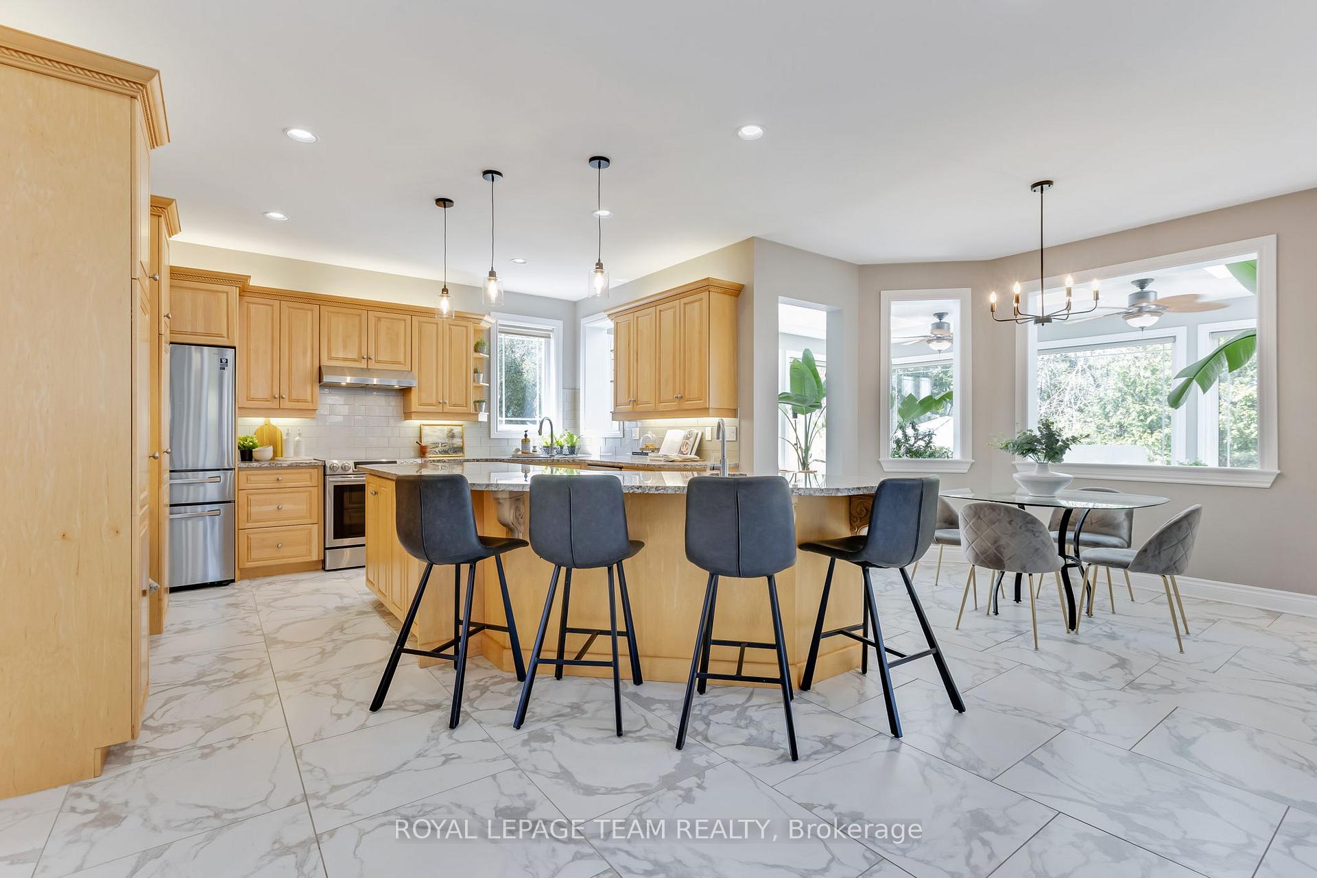Photo 15 of 24 Cypress Garden, Ottawa, Stittsville (South) — HOMEH