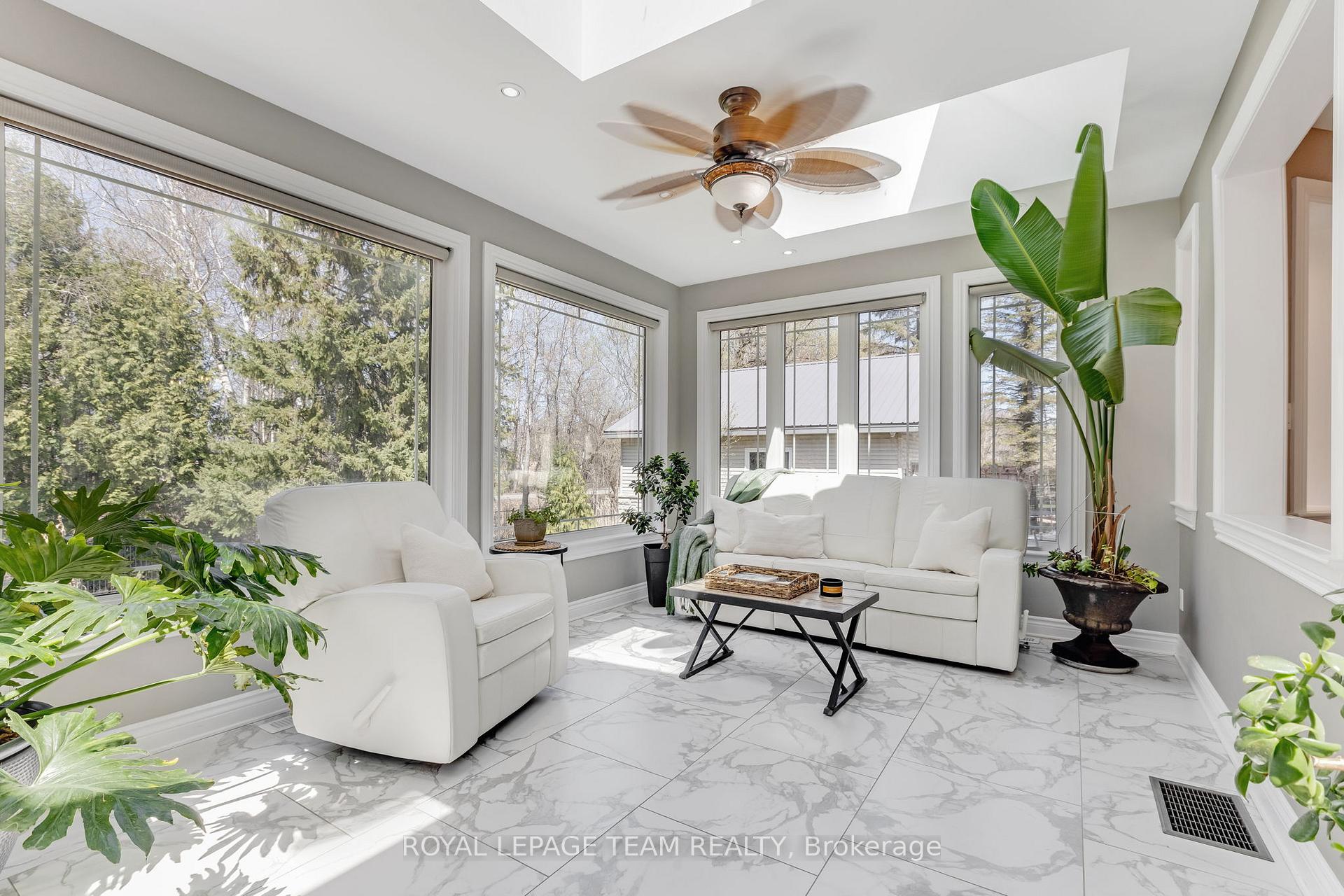 Photo 14 of 24 Cypress Garden, Ottawa, Stittsville (South) — HOMEH