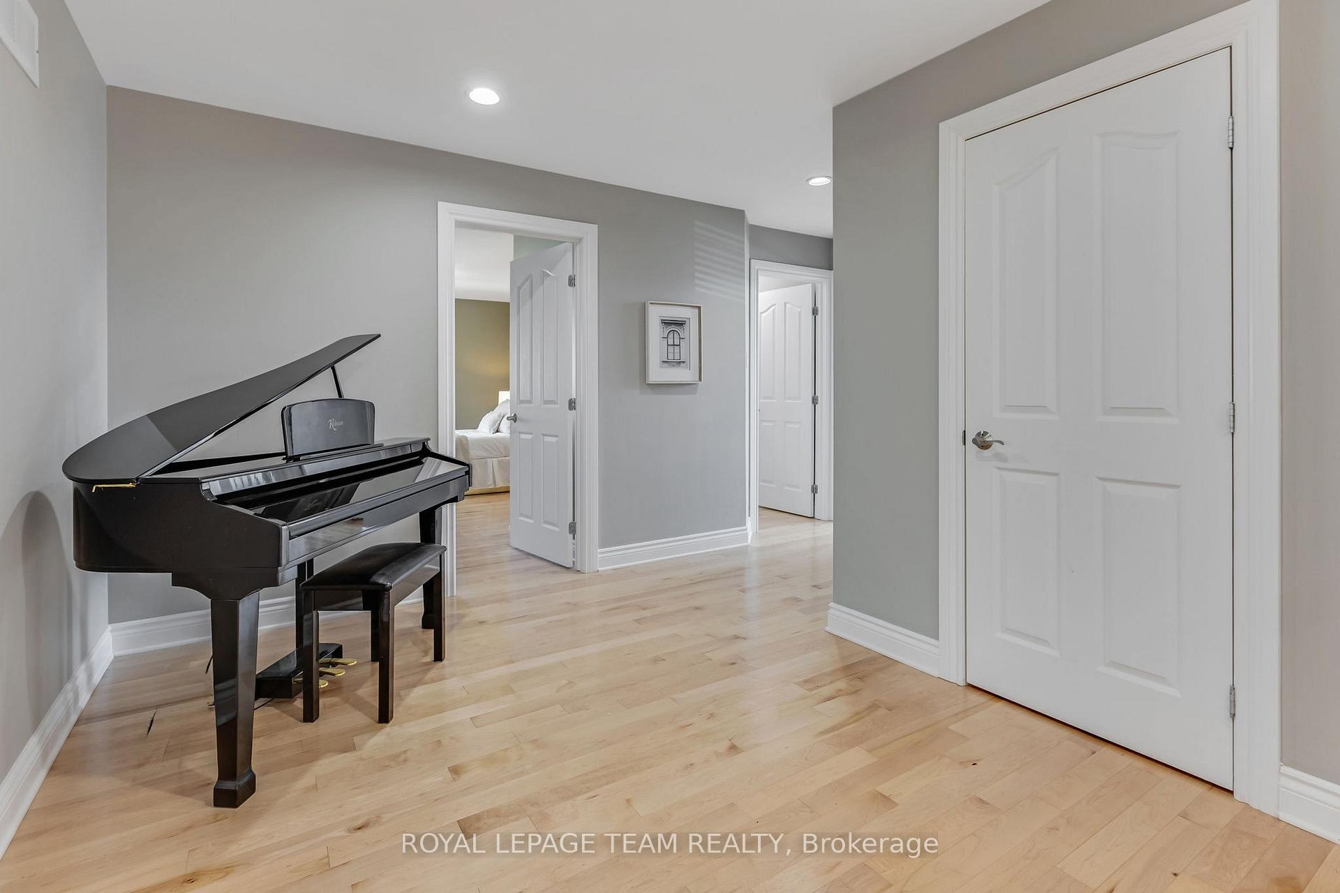 Photo 19 of 24 Cypress Garden, Ottawa, Stittsville (South) — HOMEH