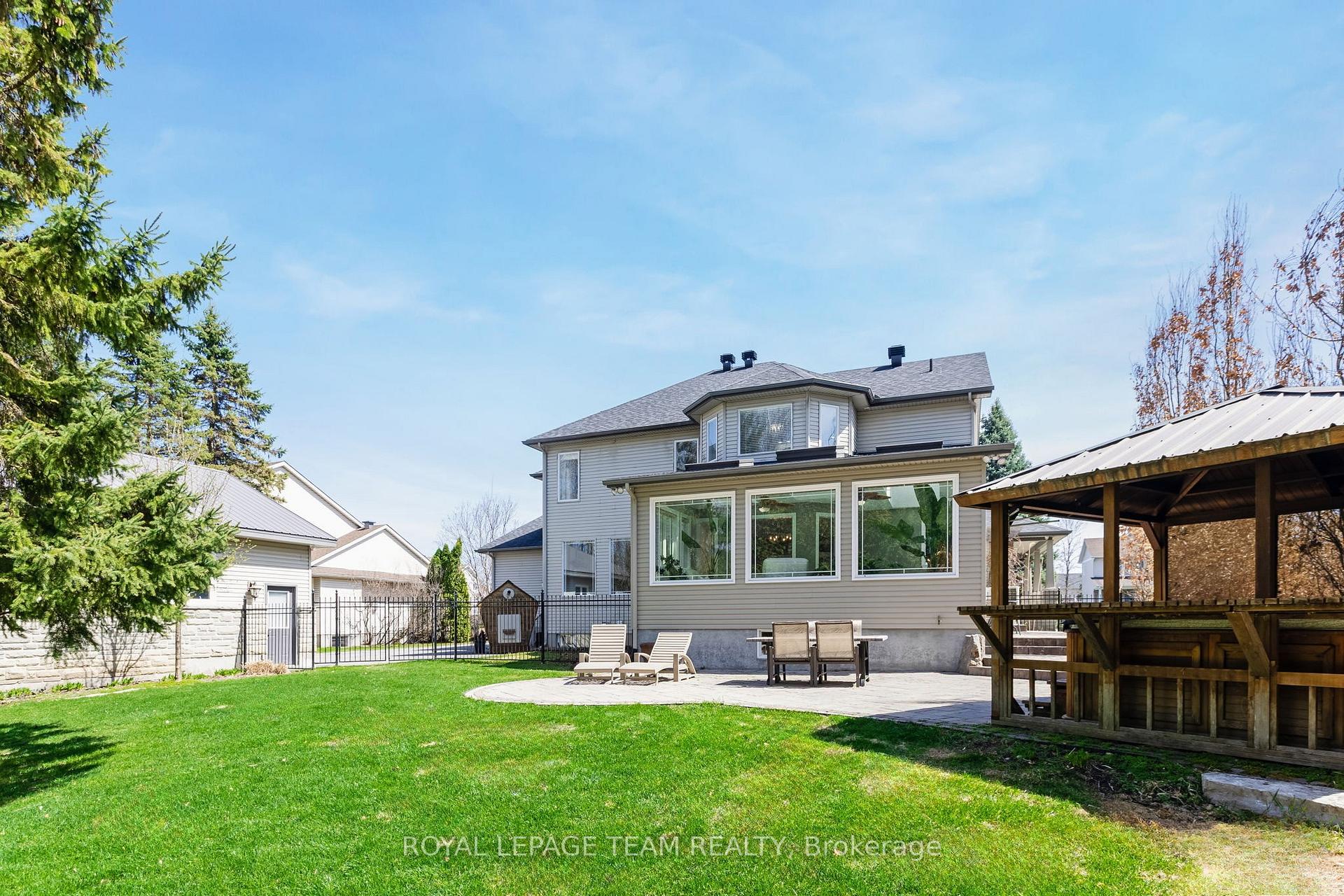 Photo 43 of 24 Cypress Garden, Ottawa, Stittsville (South) — HOMEH
