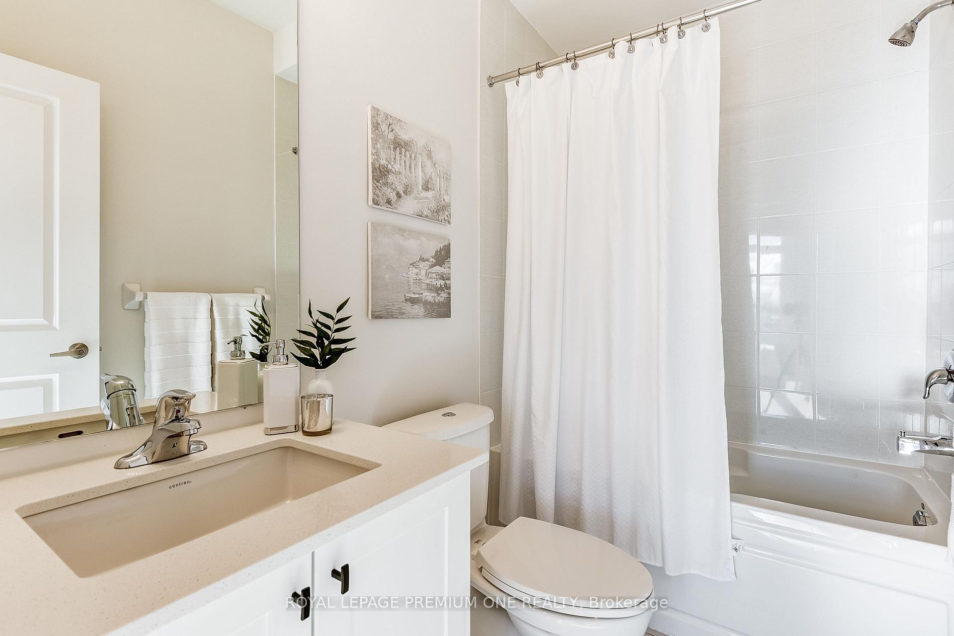 Photo 20 of 66 Thule Street N, Vaughan, Vellore Village — HOMEH
